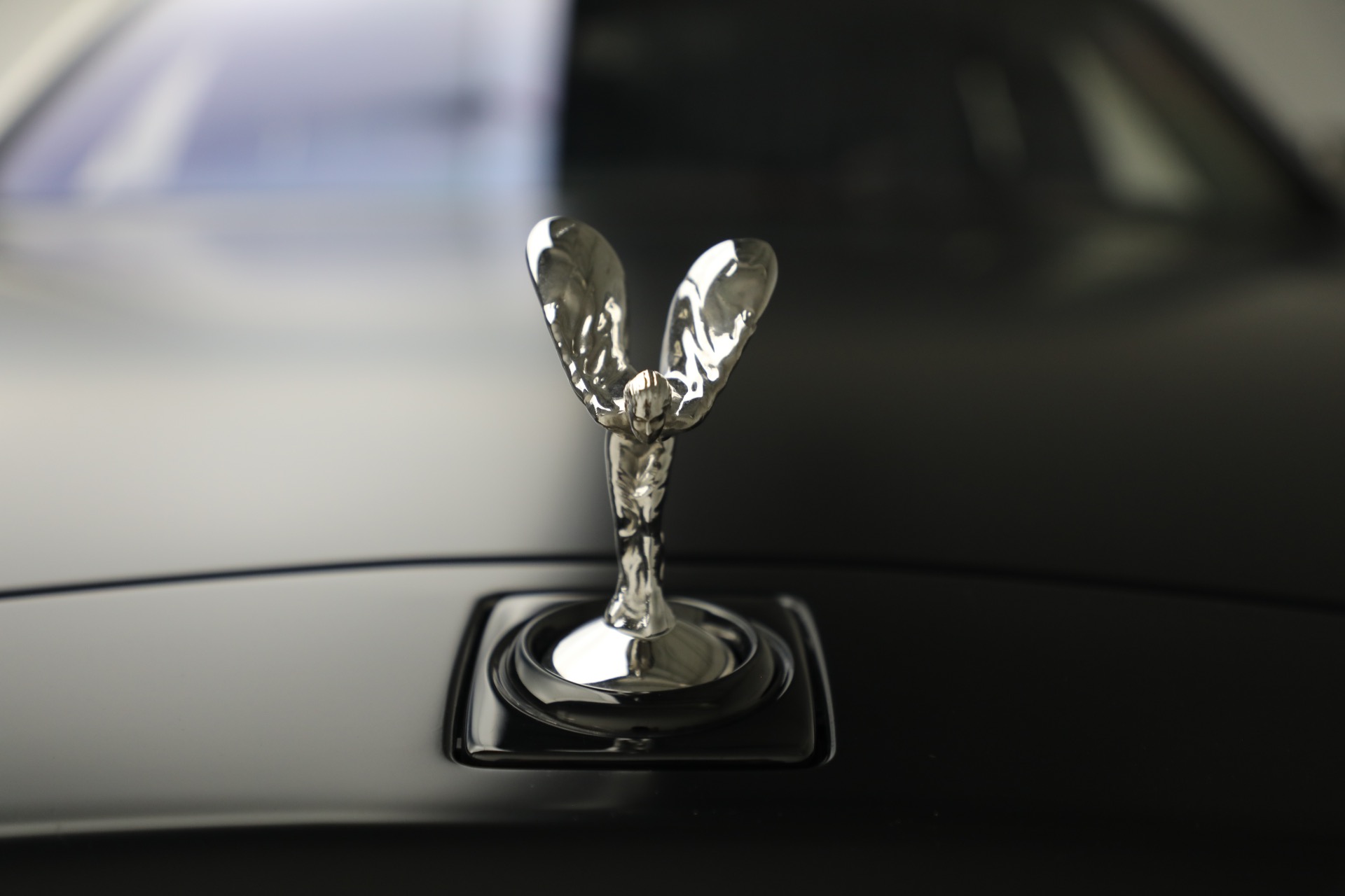Used-2023-Rolls-Royce-Phantom