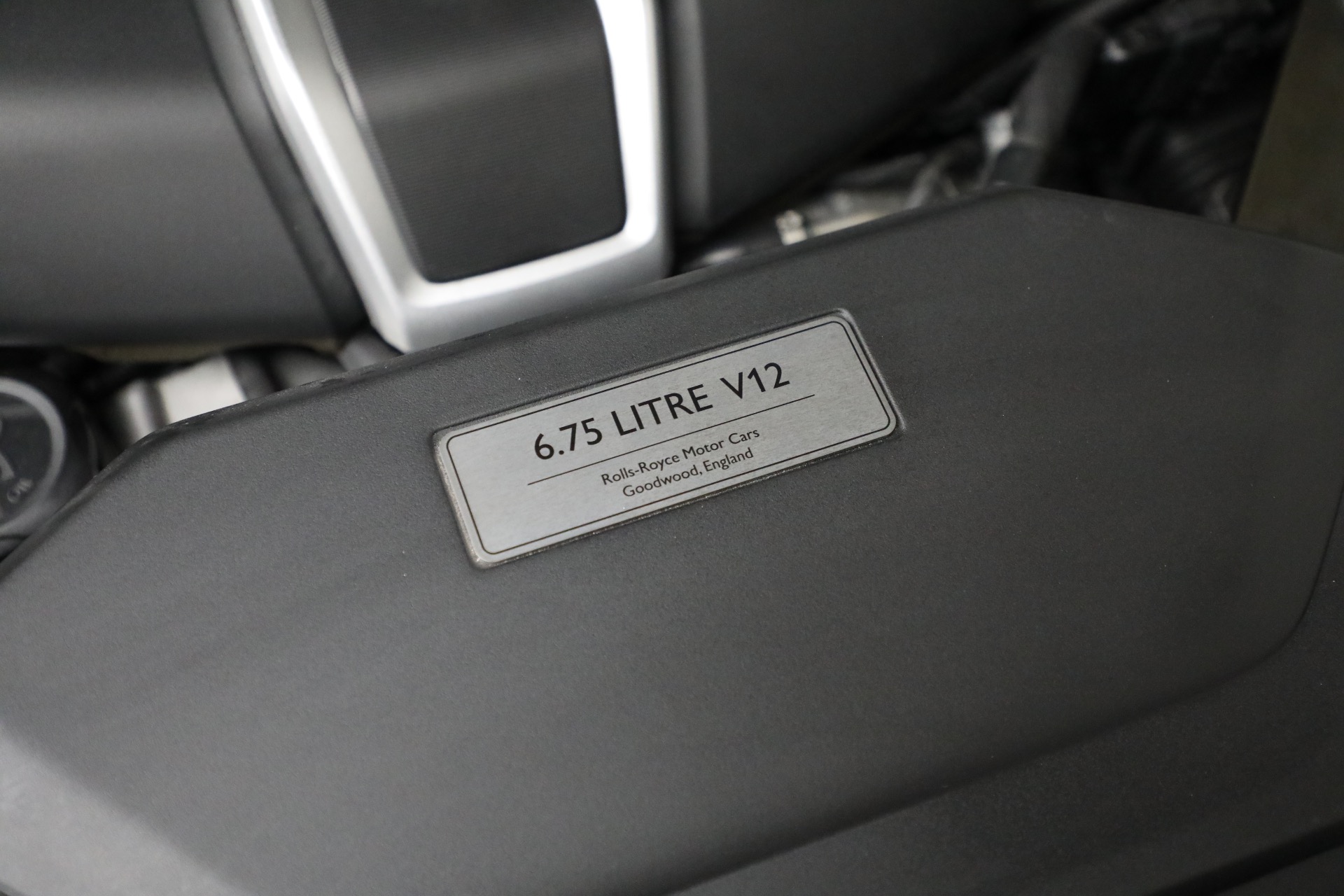 Used-2023-Rolls-Royce-Phantom