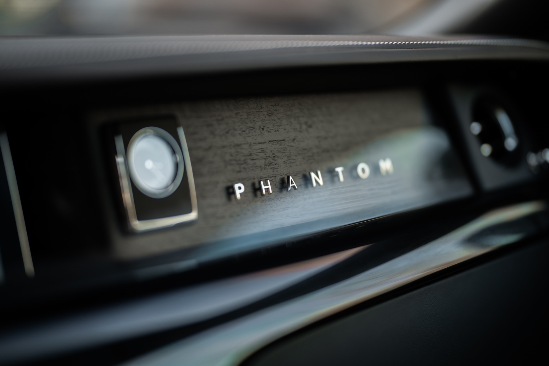 Used-2023-Rolls-Royce-Phantom