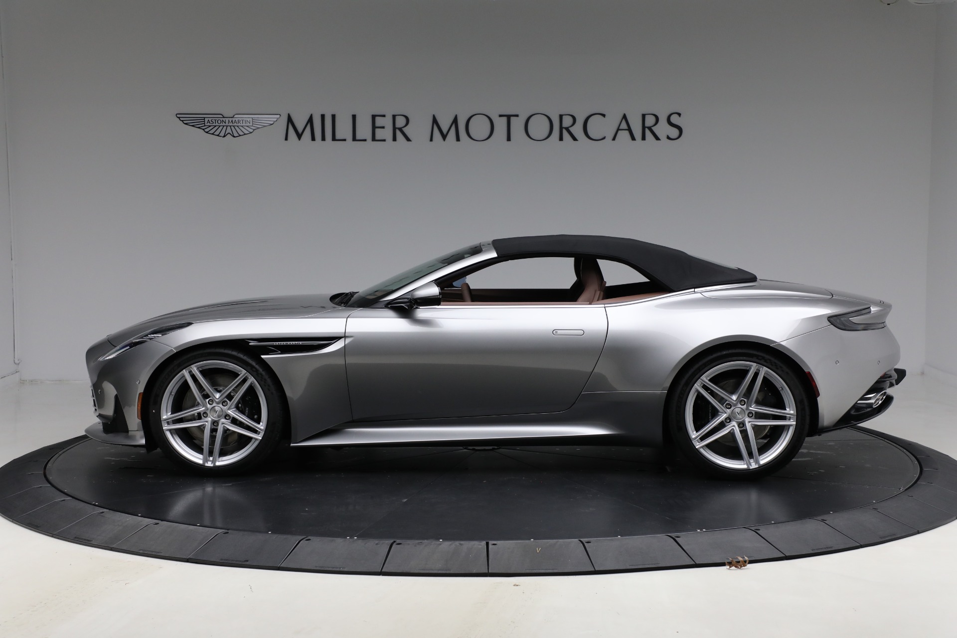 Used-2026-Aston-Martin-DB12-Volante