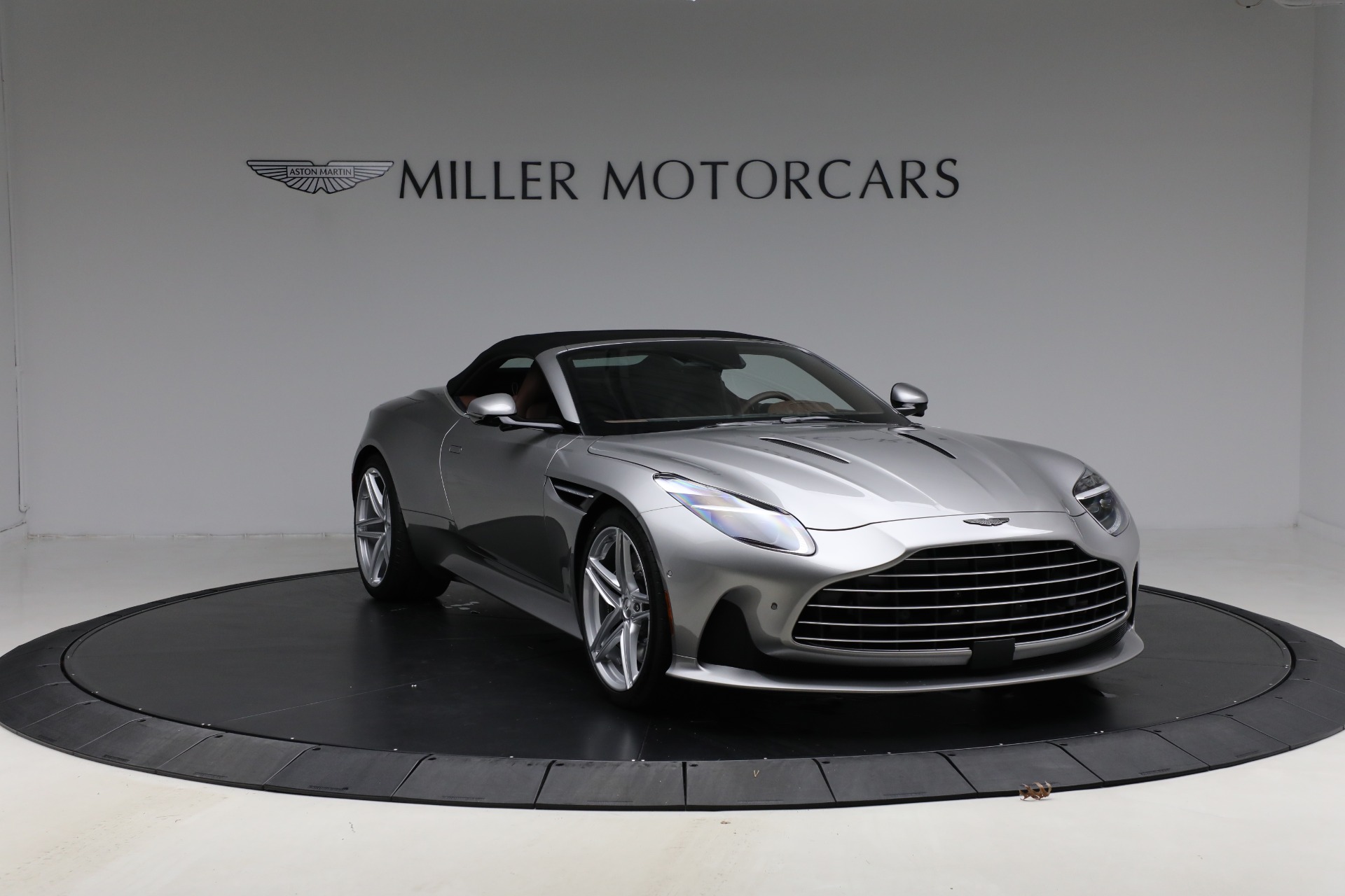Used-2026-Aston-Martin-DB12-Volante