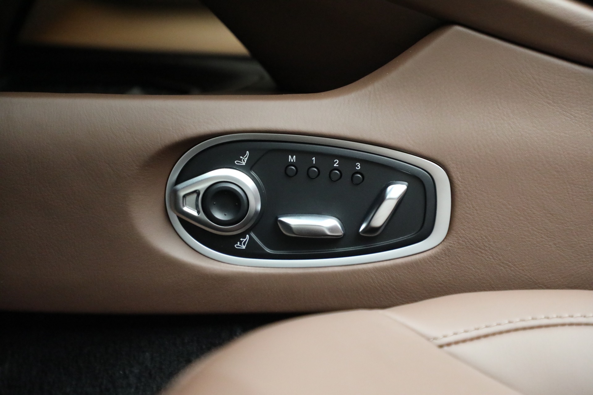 Used-2026-Aston-Martin-DB12-Volante