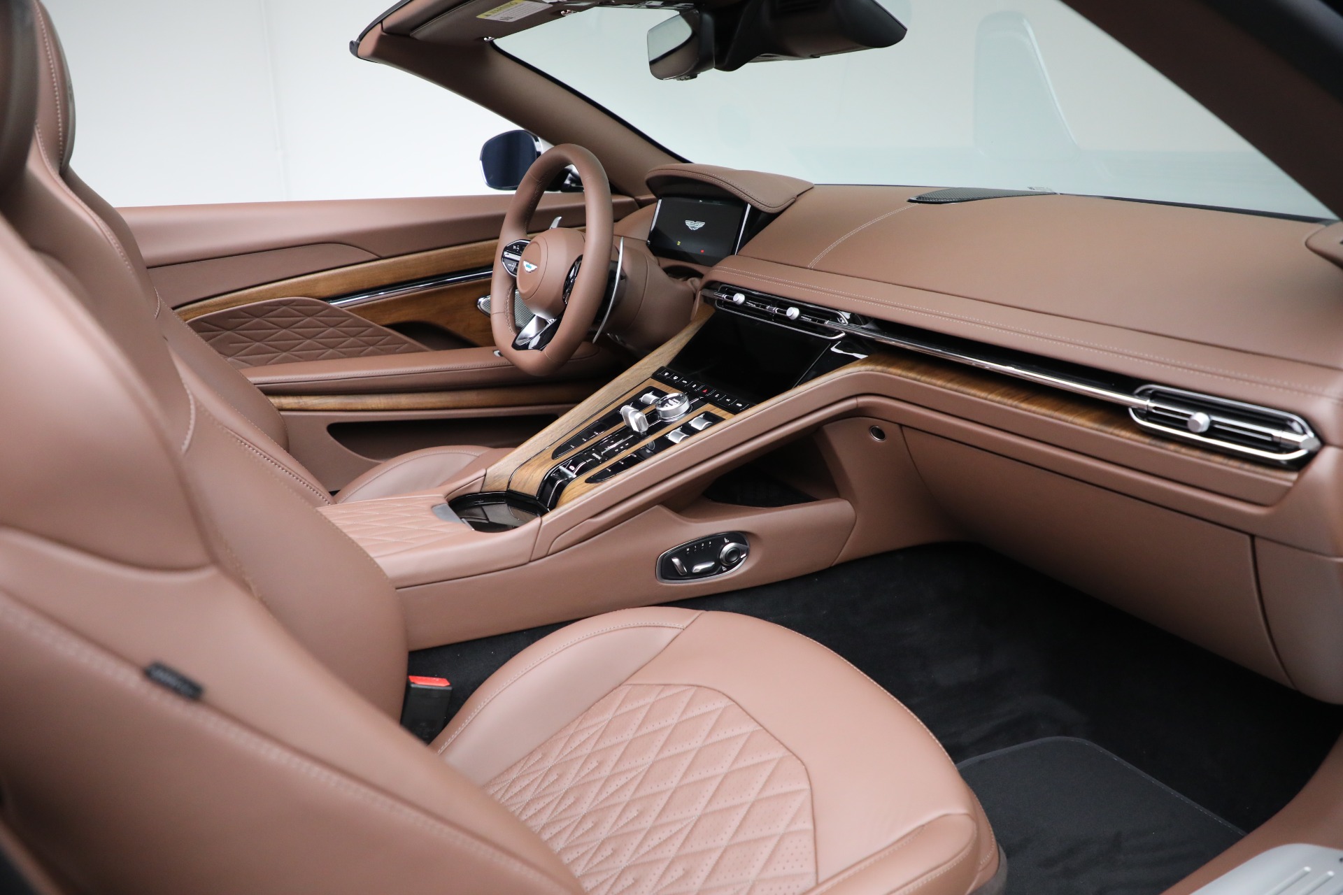 Used-2026-Aston-Martin-DB12-Volante