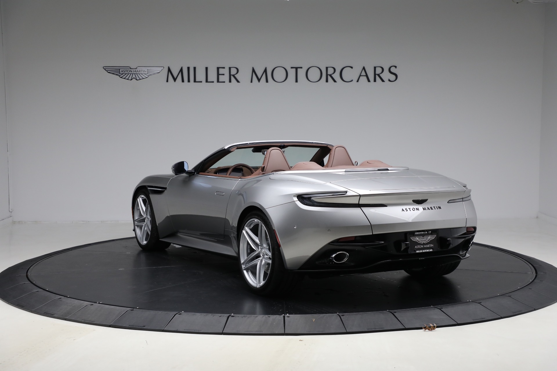Used-2026-Aston-Martin-DB12-Volante