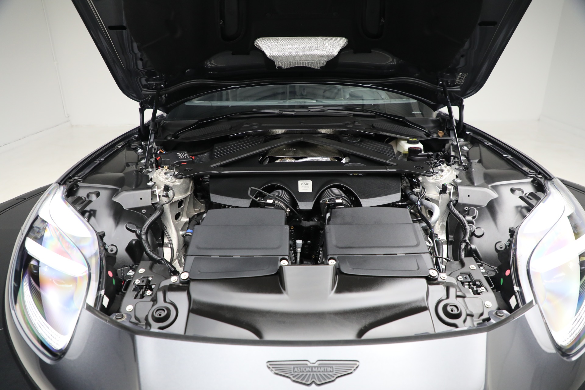 New-2026-Aston-Martin-DB12-V8