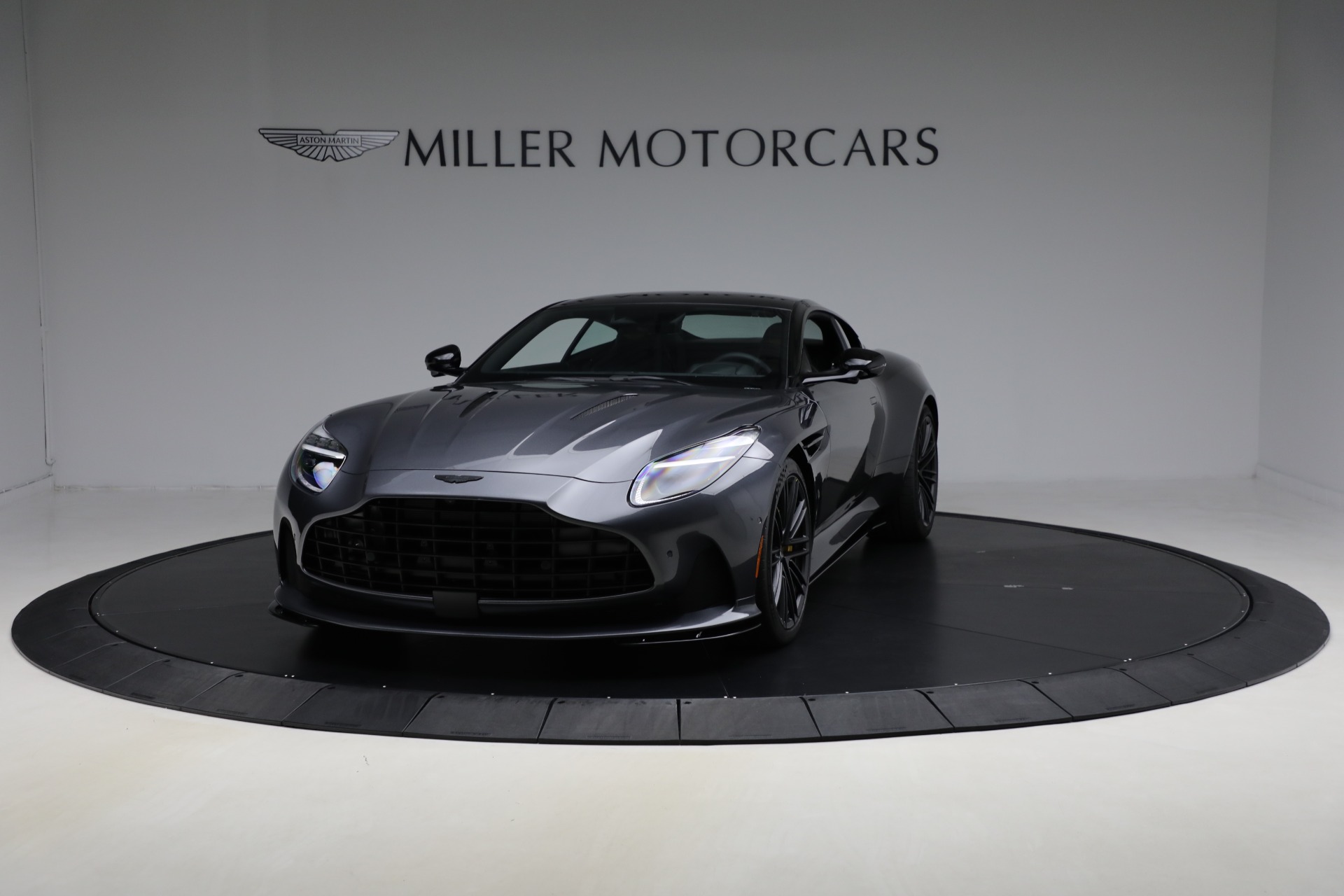 New-2026-Aston-Martin-DB12-V8