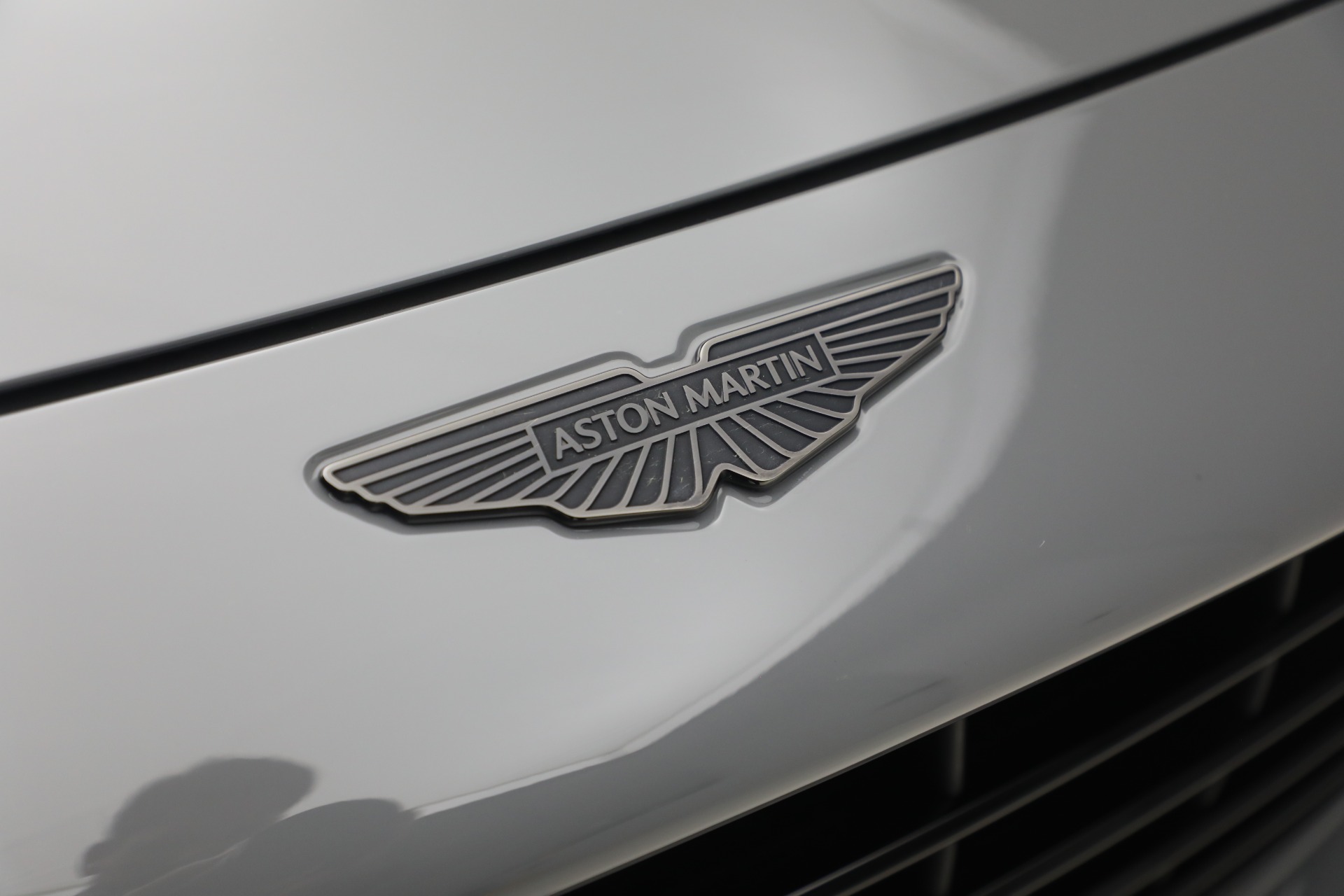 New-2026-Aston-Martin-DB12-Volante