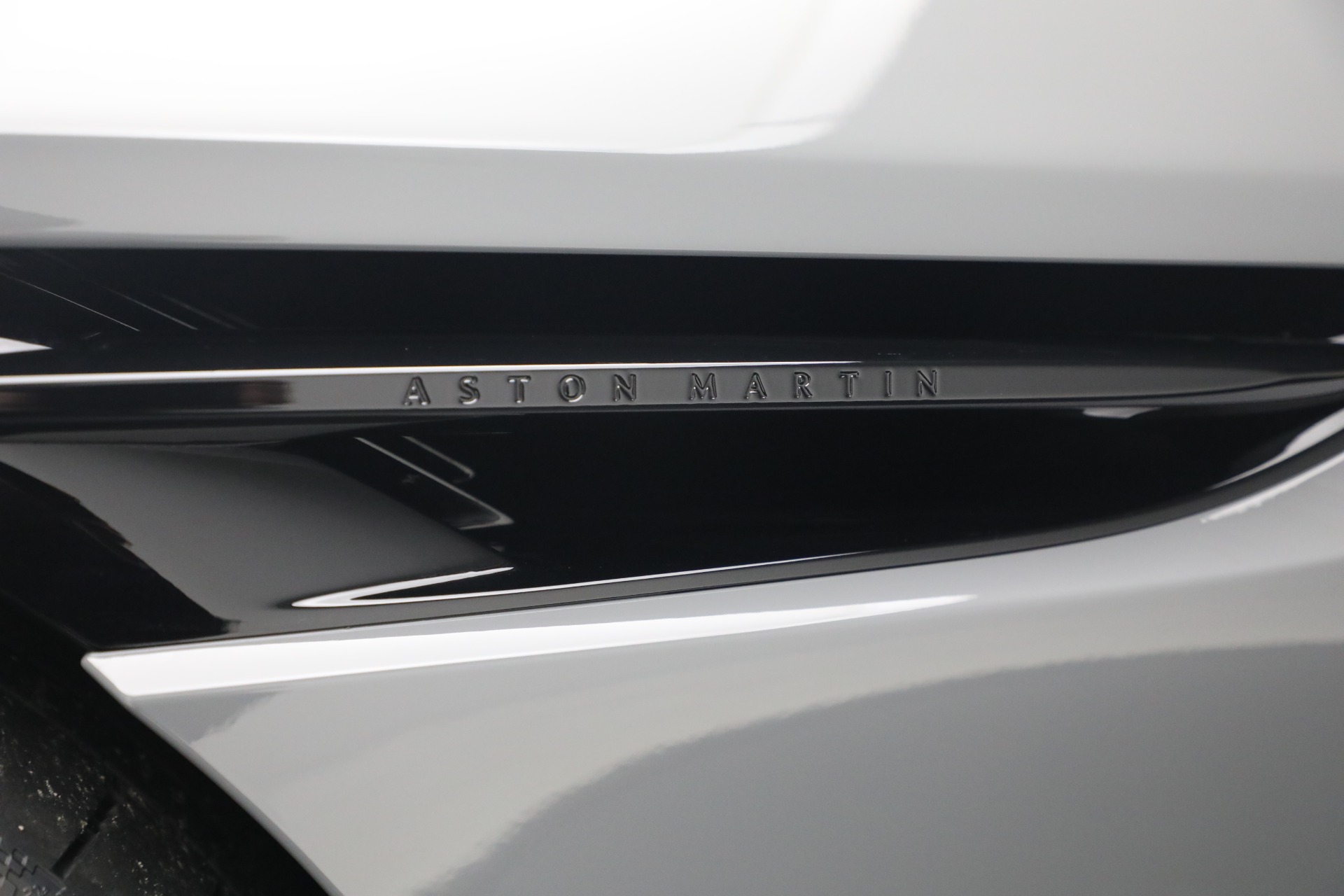 New-2026-Aston-Martin-DB12-Volante