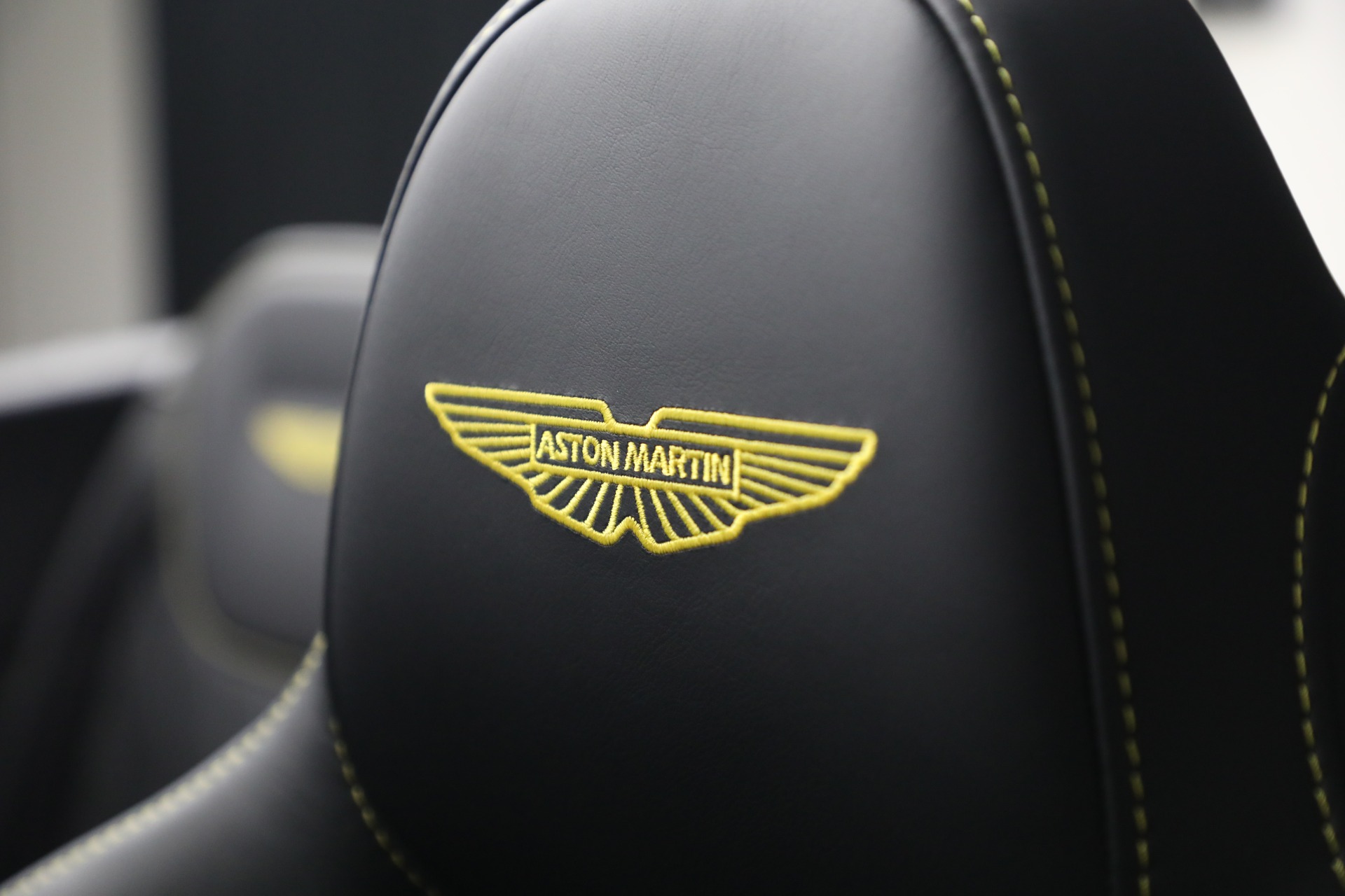 New-2026-Aston-Martin-DB12-Volante