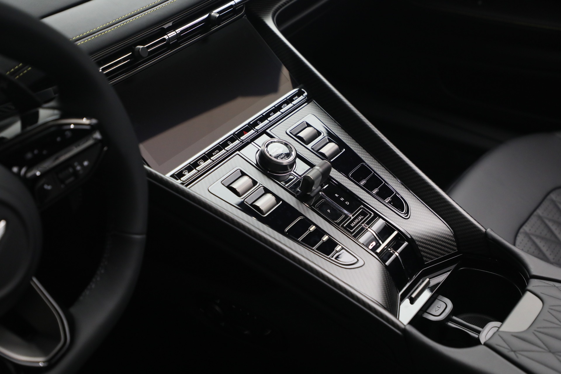 New-2026-Aston-Martin-DB12-Volante