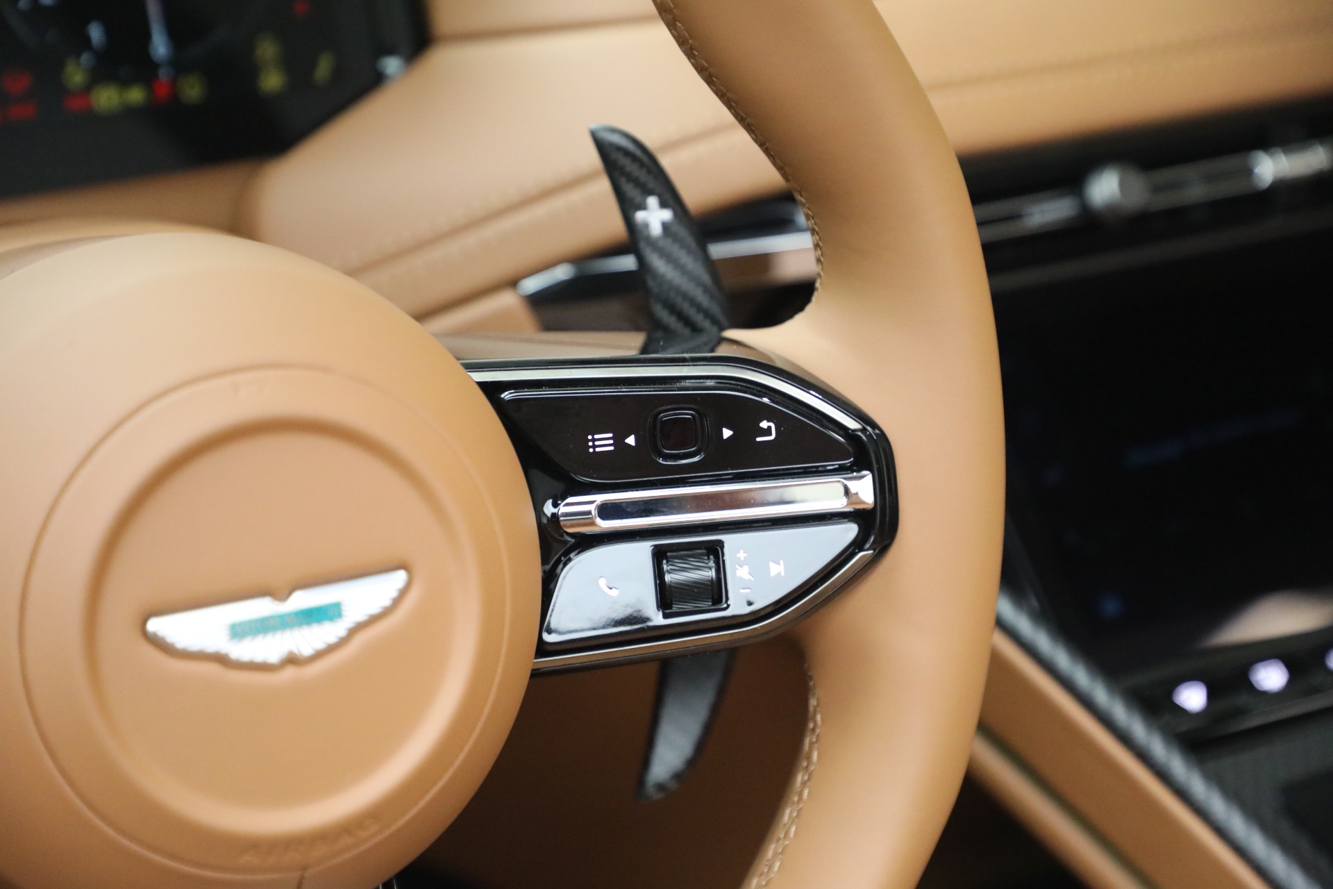 New-2026-Aston-Martin-DB12-Volante
