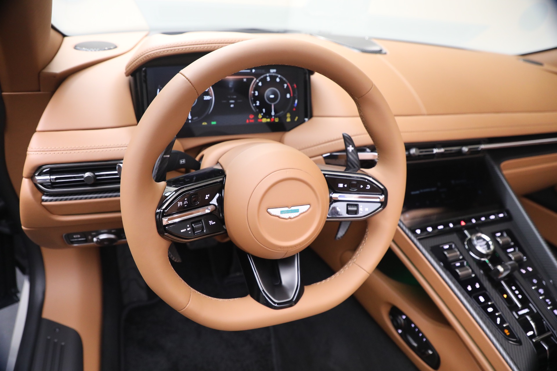New-2026-Aston-Martin-DB12-Volante