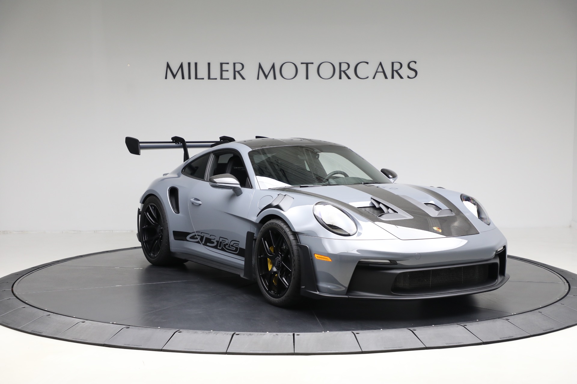 Used-2025-Porsche-911-GT3-RS