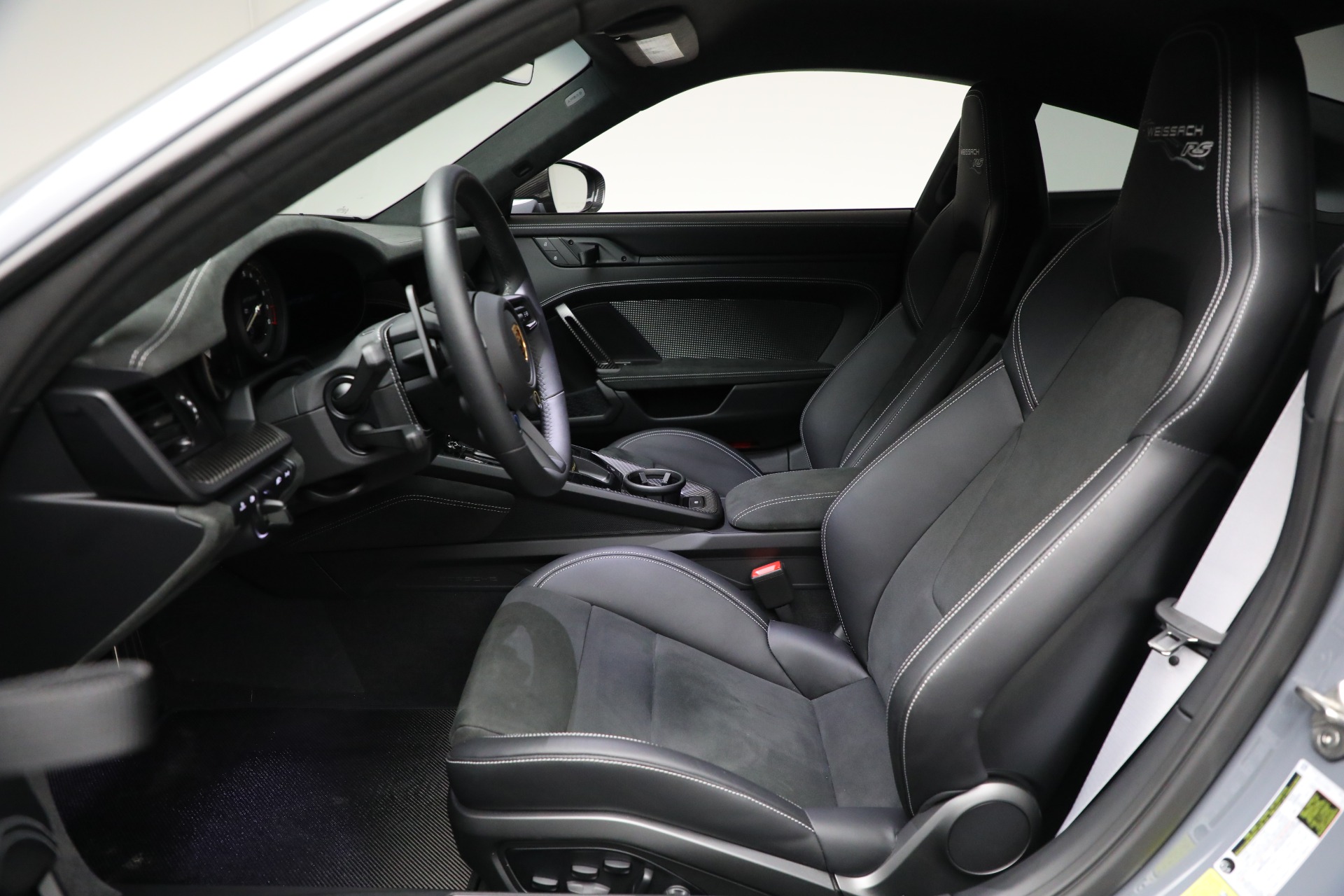 Used-2025-Porsche-911-GT3-RS