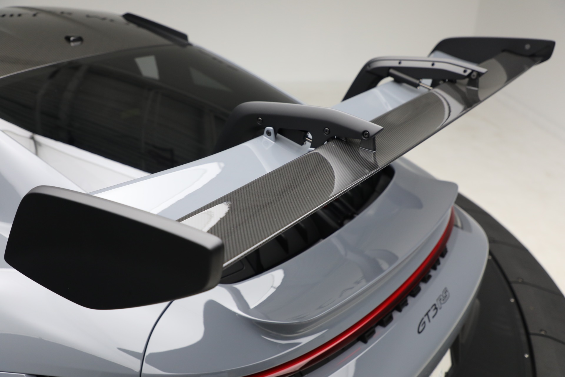 Used-2025-Porsche-911-GT3-RS