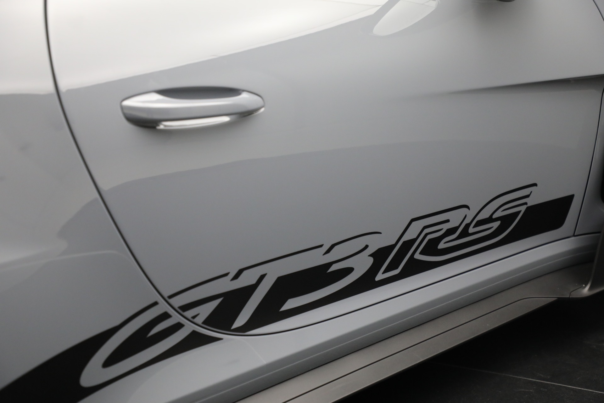 Used-2025-Porsche-911-GT3-RS