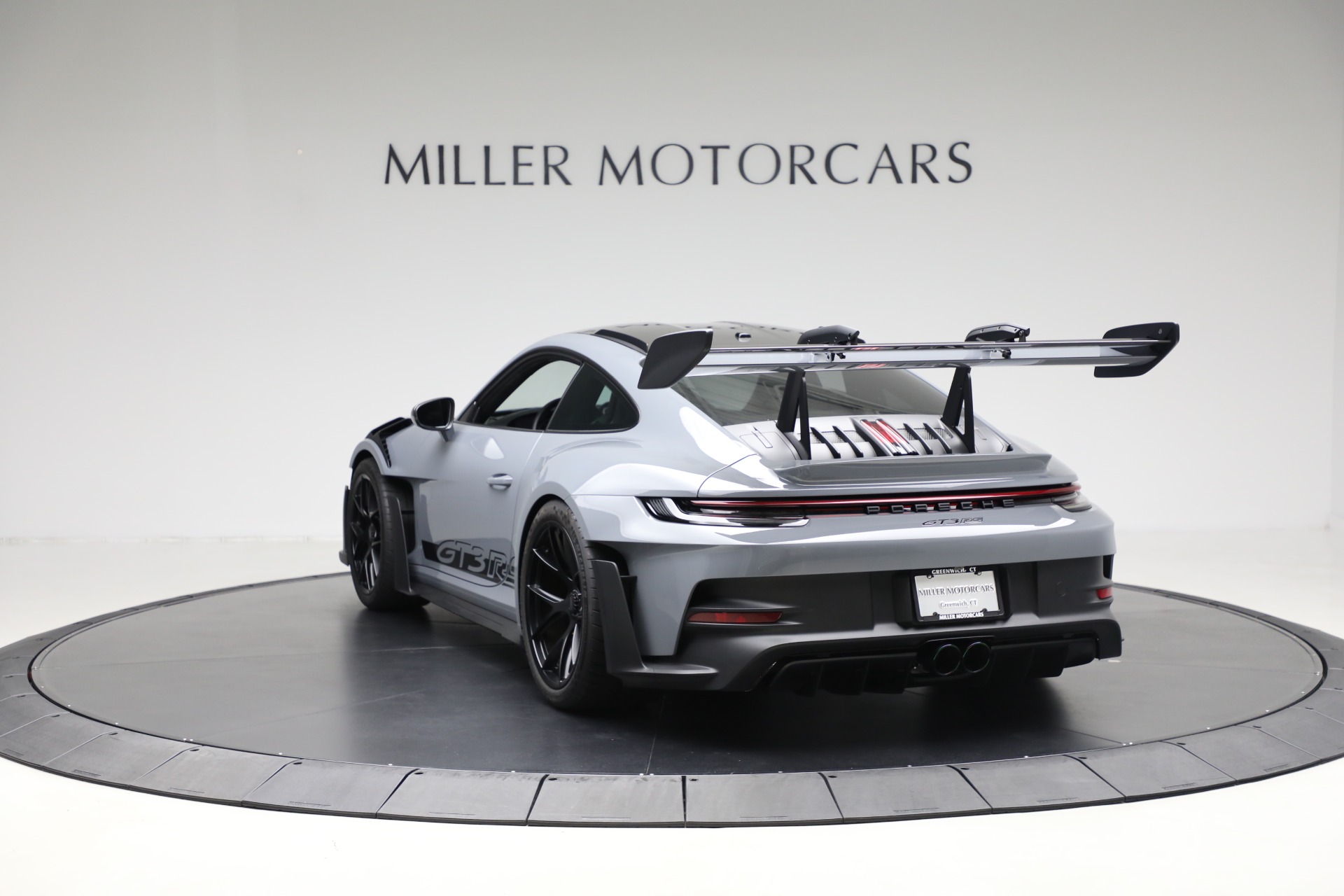 Used-2025-Porsche-911-GT3-RS