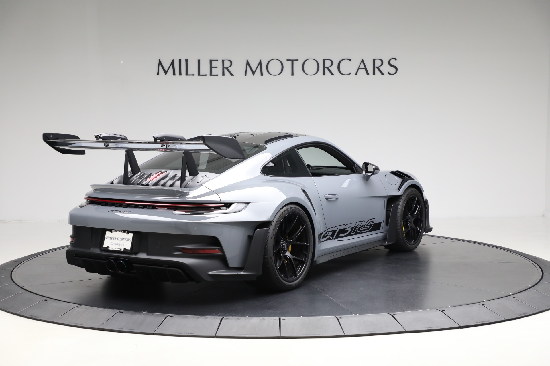 Used-2025-Porsche-911-GT3-RS