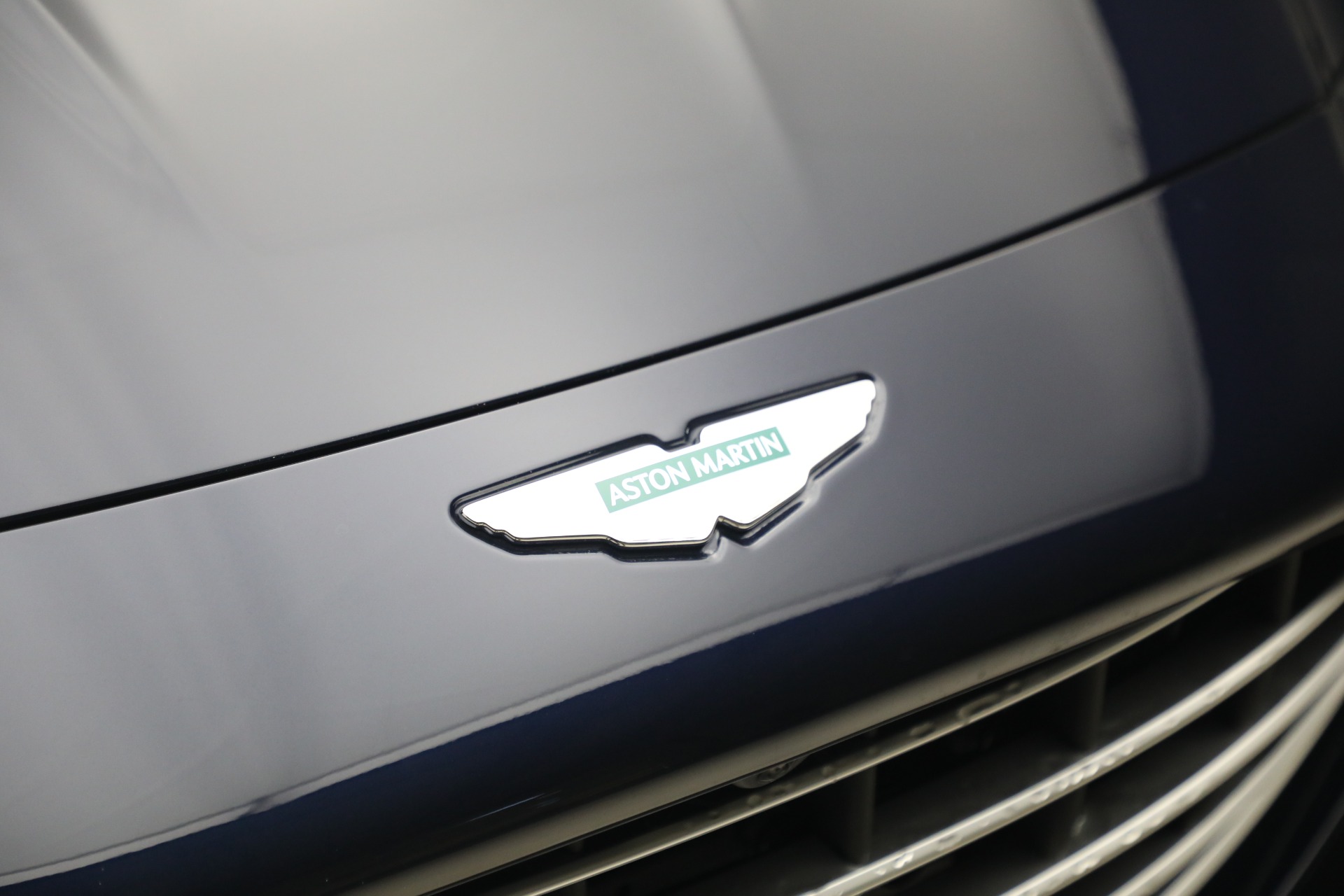 New-2026-Aston-Martin-Vantage-Roadster