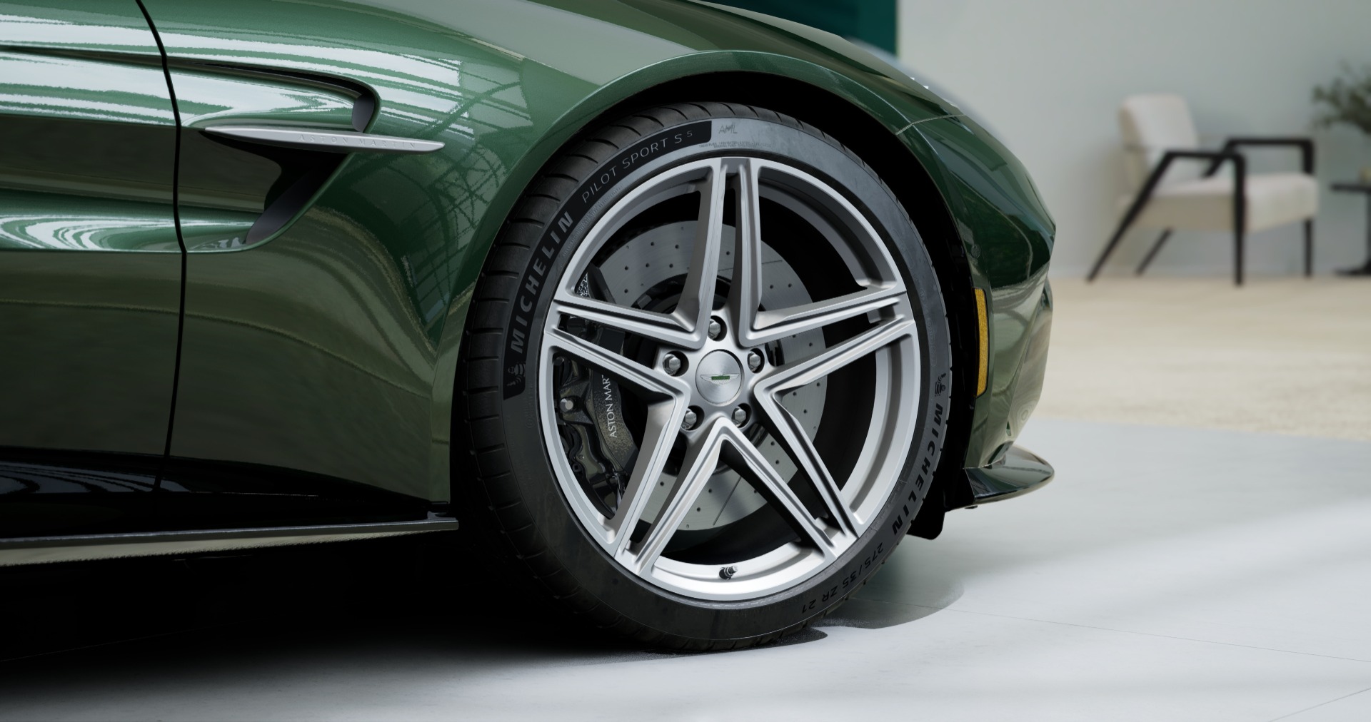 New-2026-Aston-Martin-Vantage-Roadster