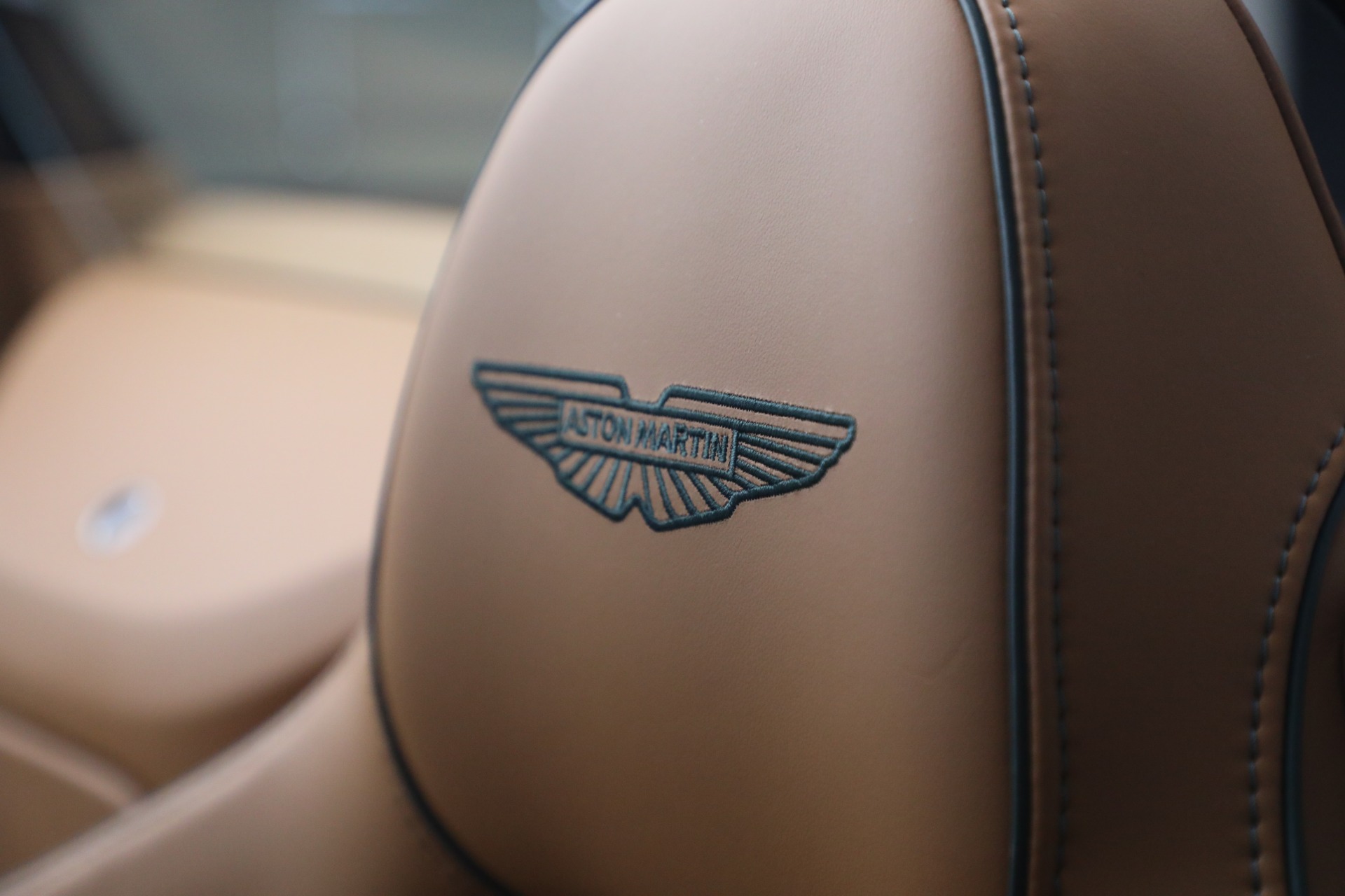 New-2026-Aston-Martin-Vantage-Roadster