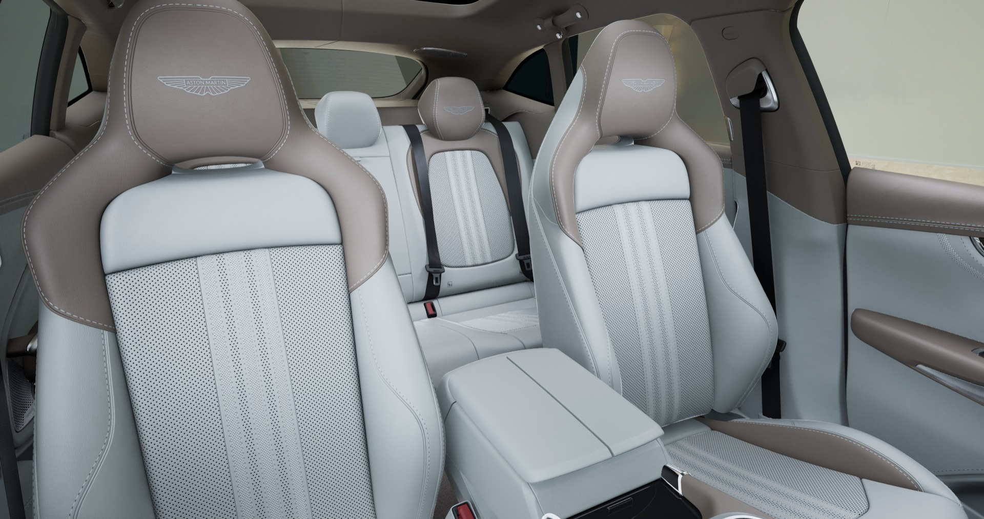 Used-2025-Aston-Martin-DBX-707