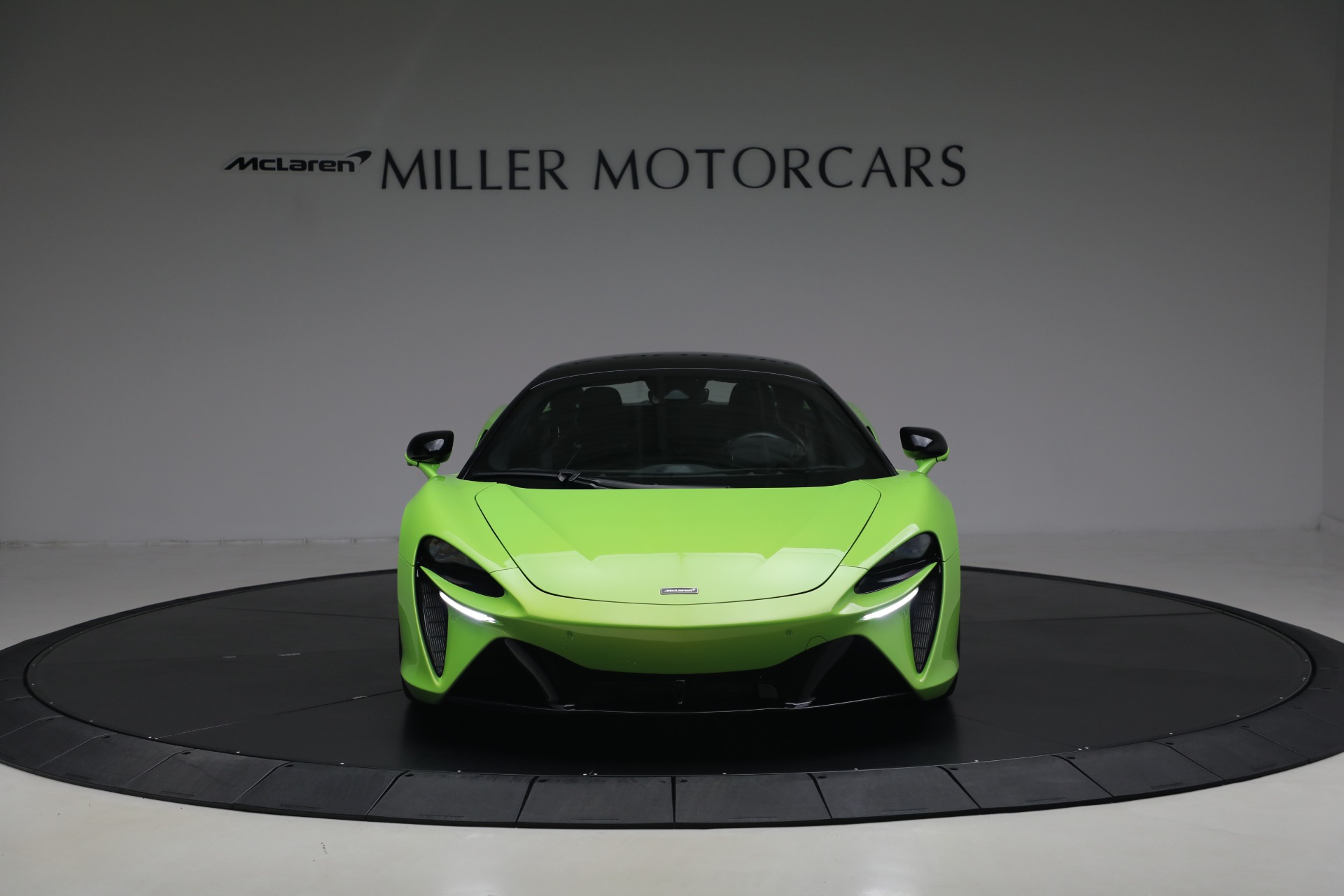 Used-2023-McLaren-Artura-Performance