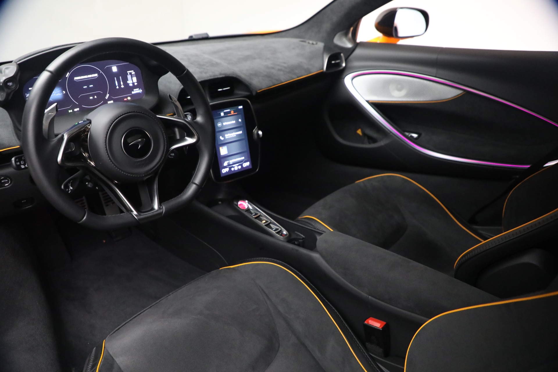 Used-2024-McLaren-Artura-Performance