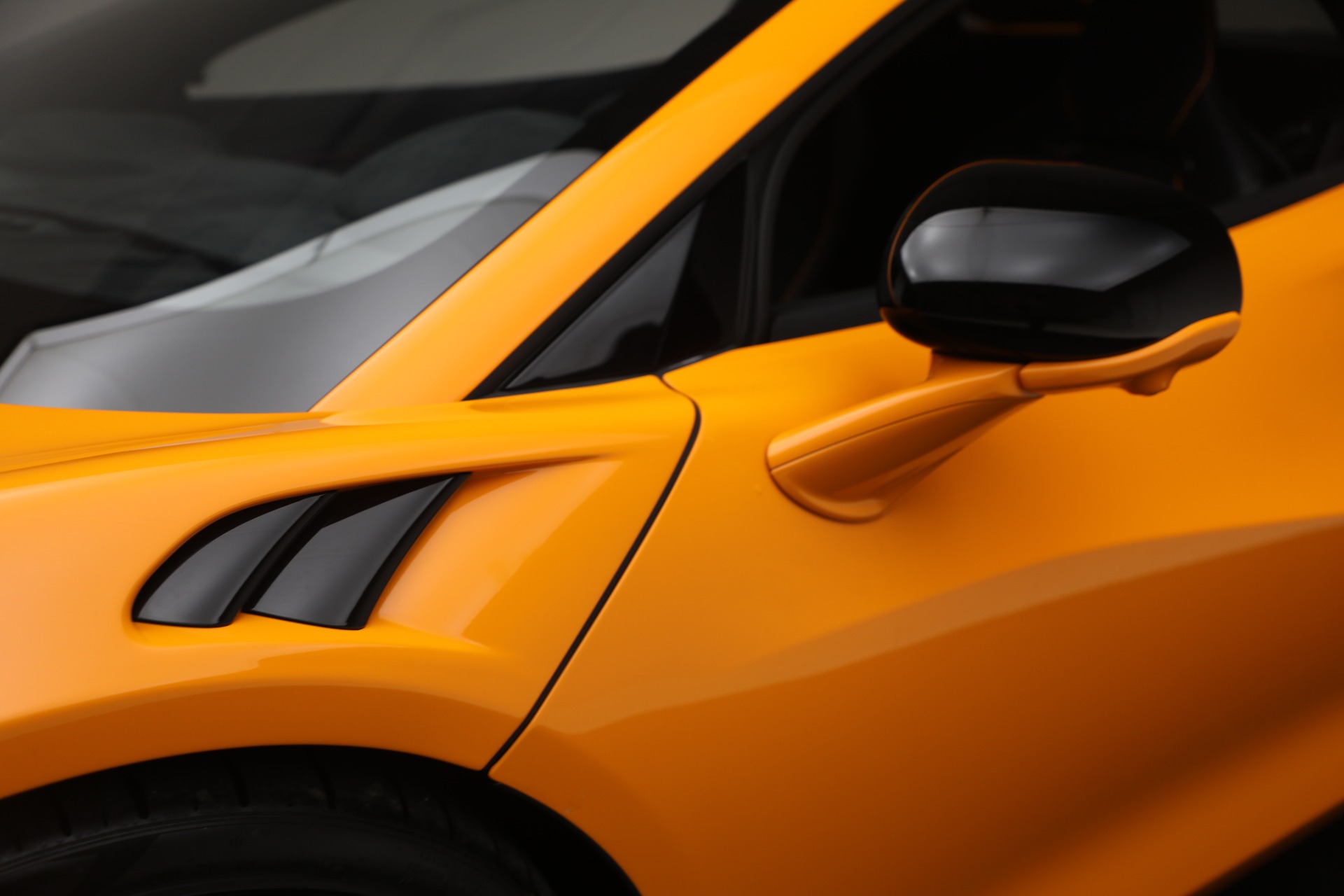 Used-2024-McLaren-Artura-Performance