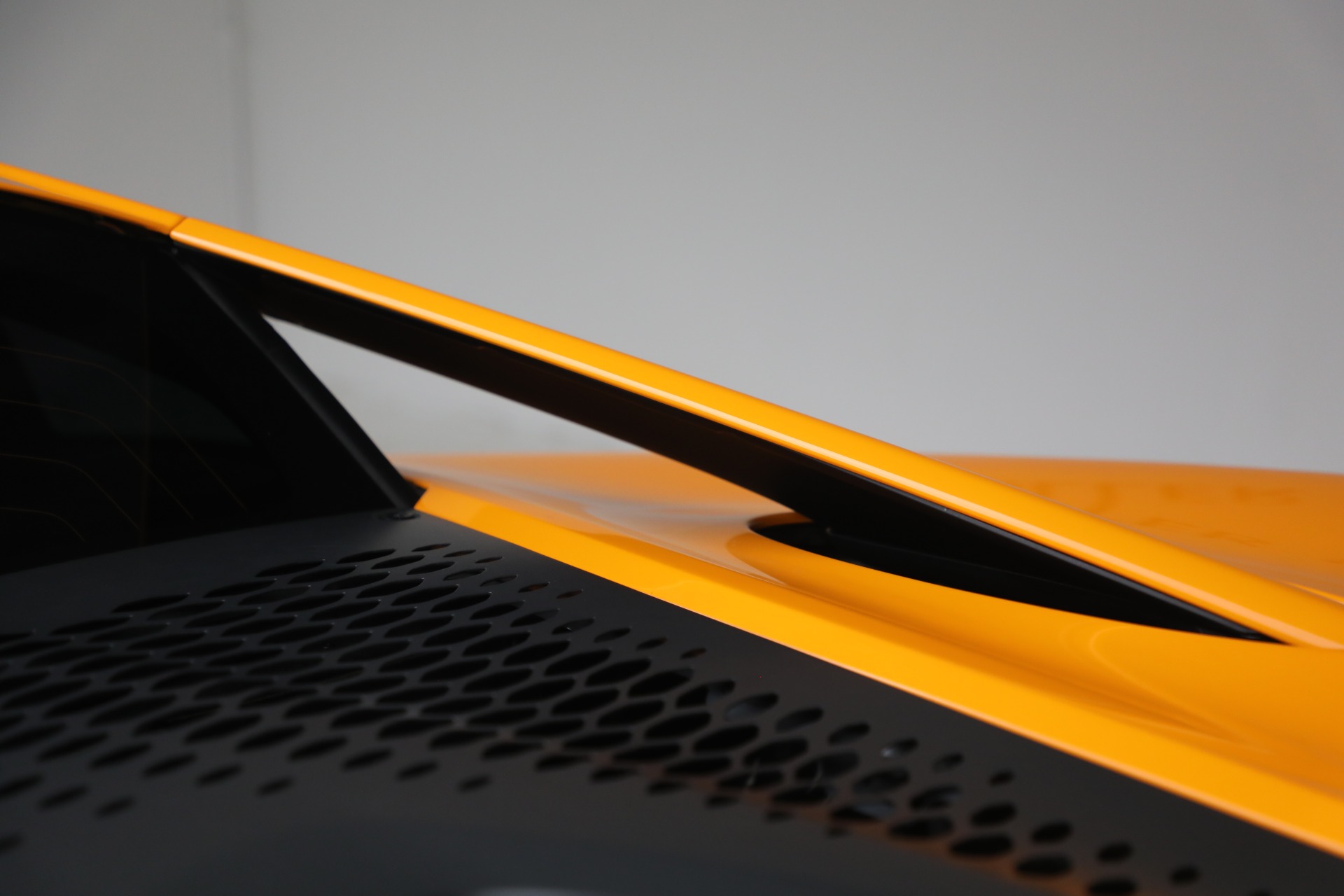 Used-2024-McLaren-Artura-Performance