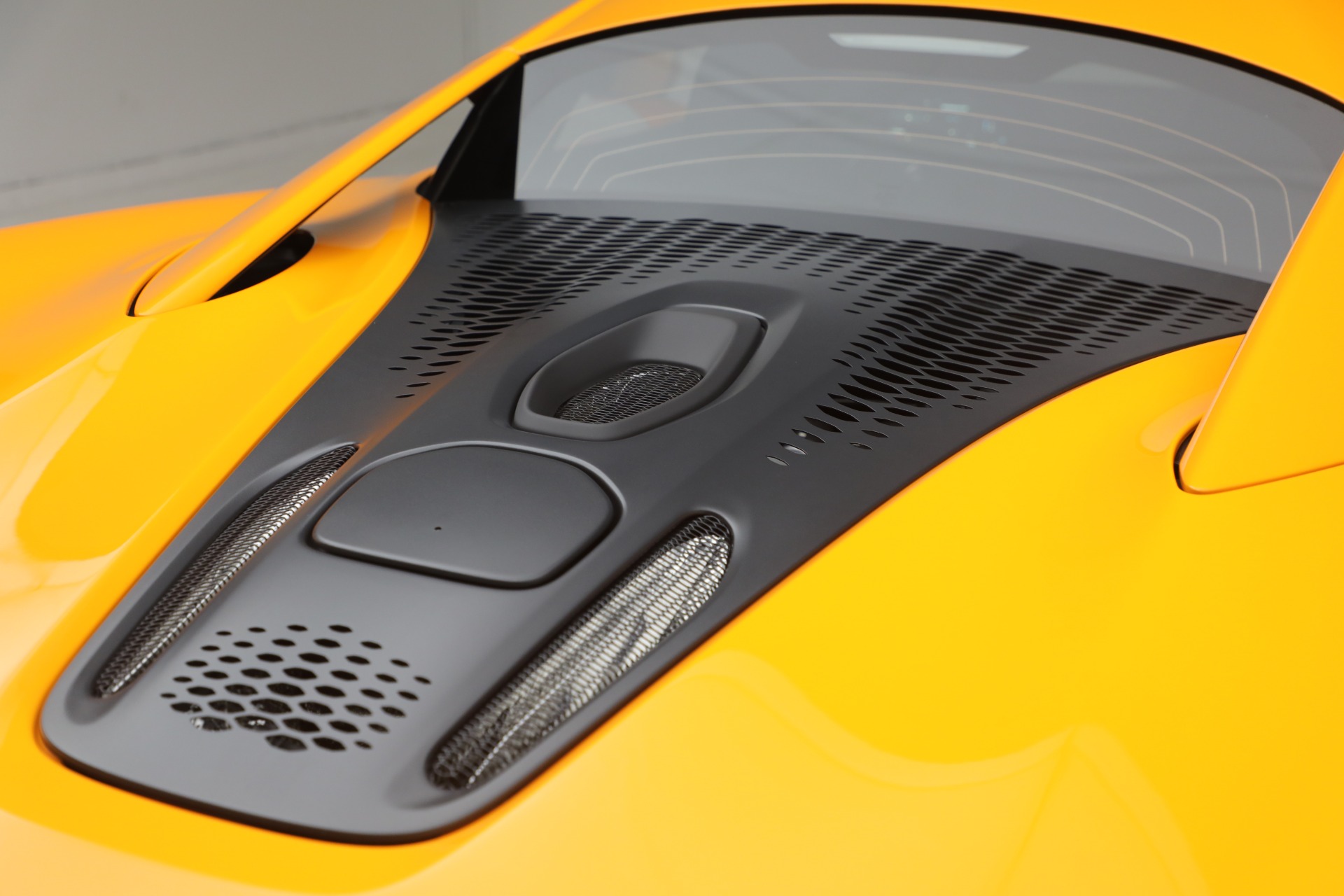 Used-2024-McLaren-Artura-Performance