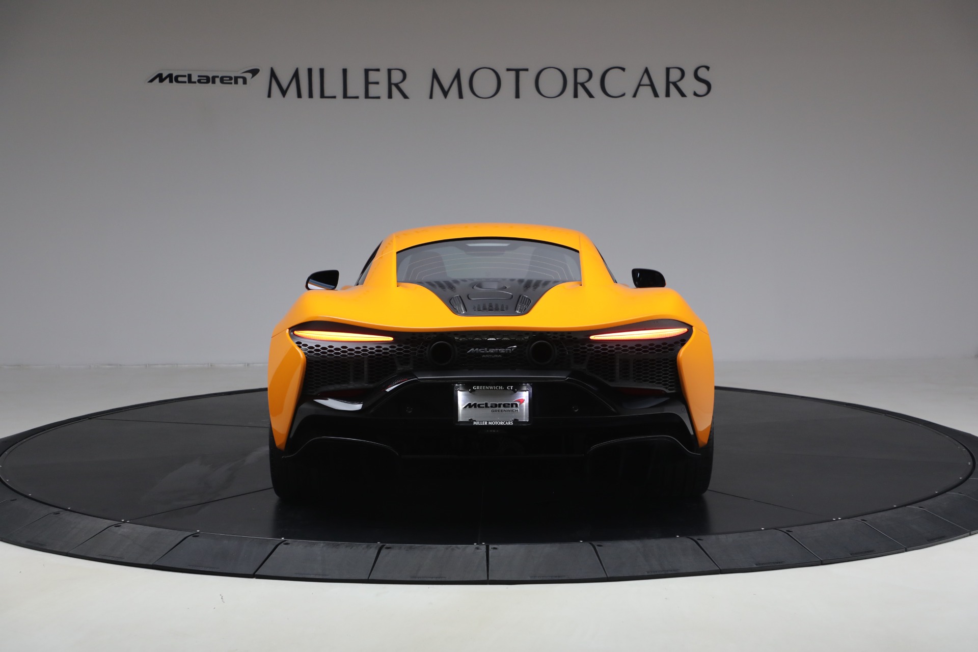 Used-2024-McLaren-Artura-Performance