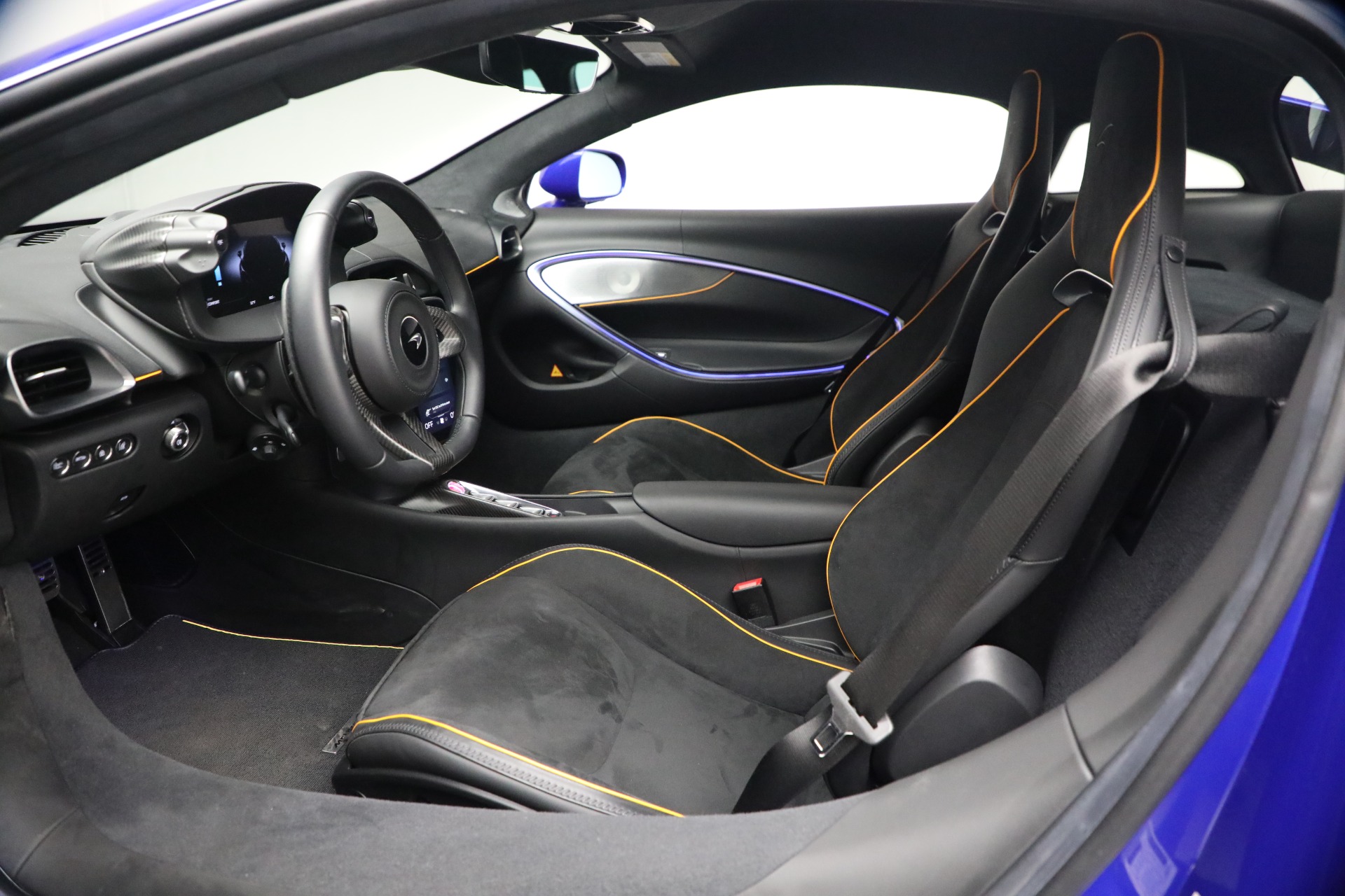 Used-2024-McLaren-Artura-Vision