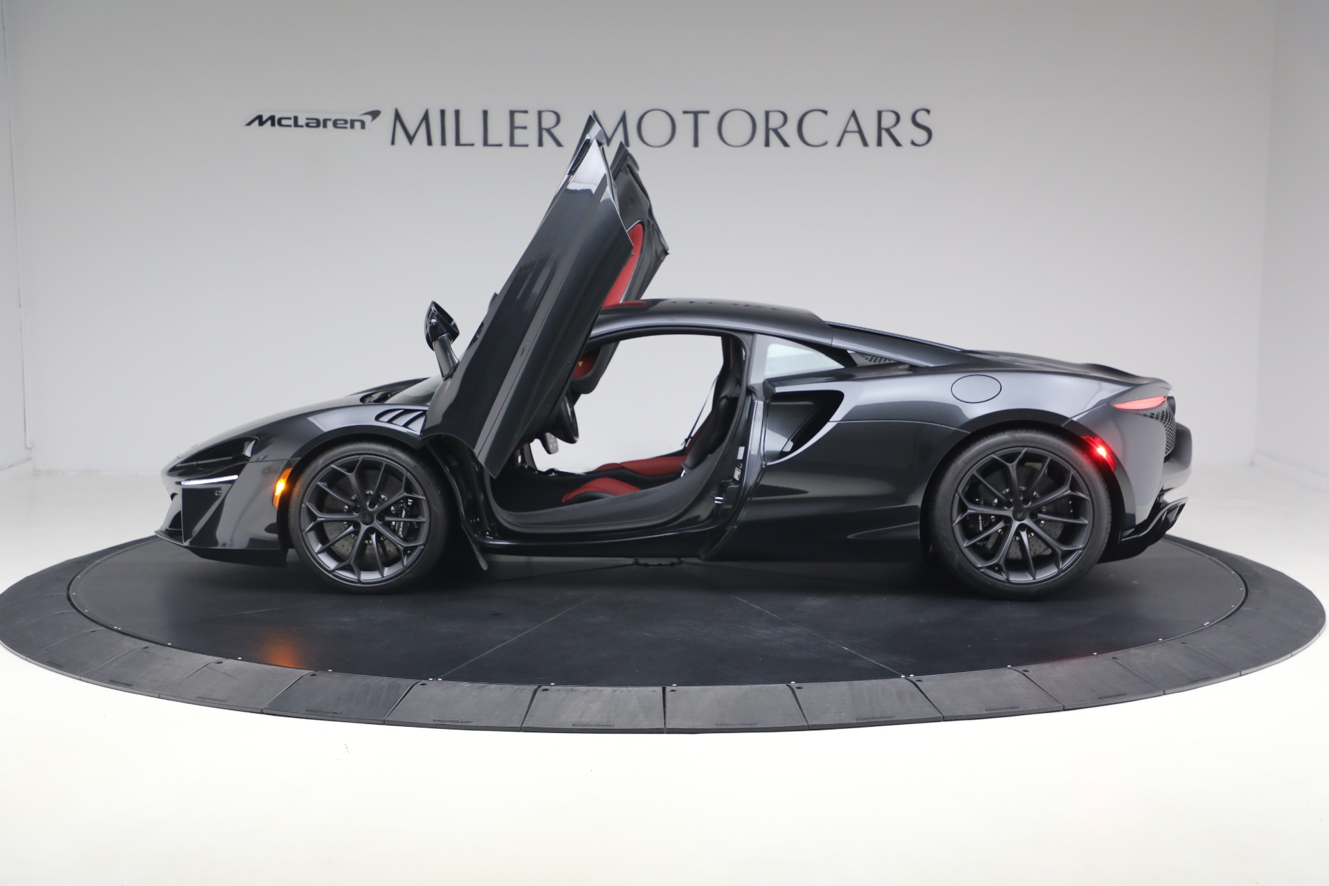 New-2026-McLaren-Artura-TechLux