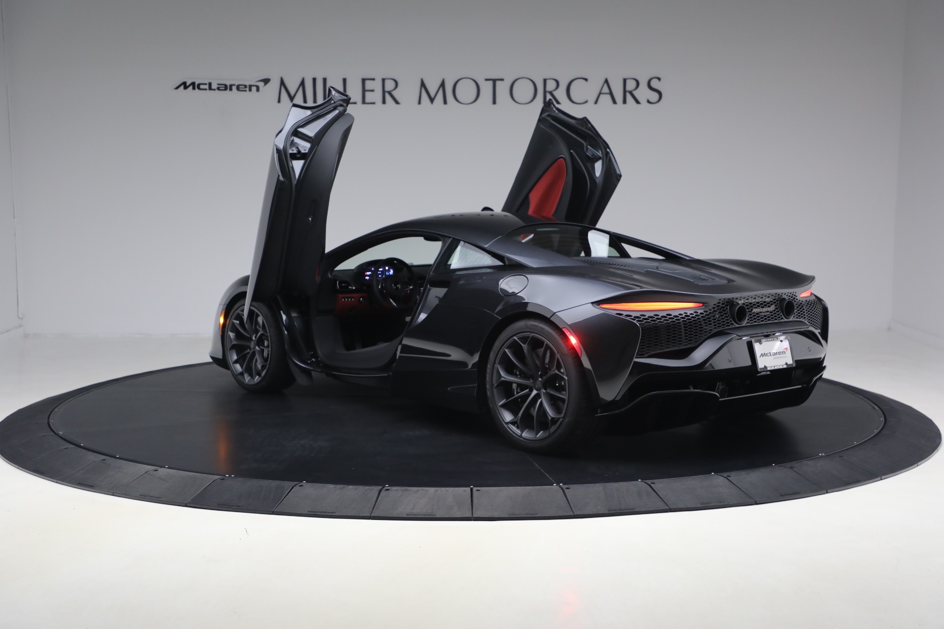 New-2026-McLaren-Artura-TechLux