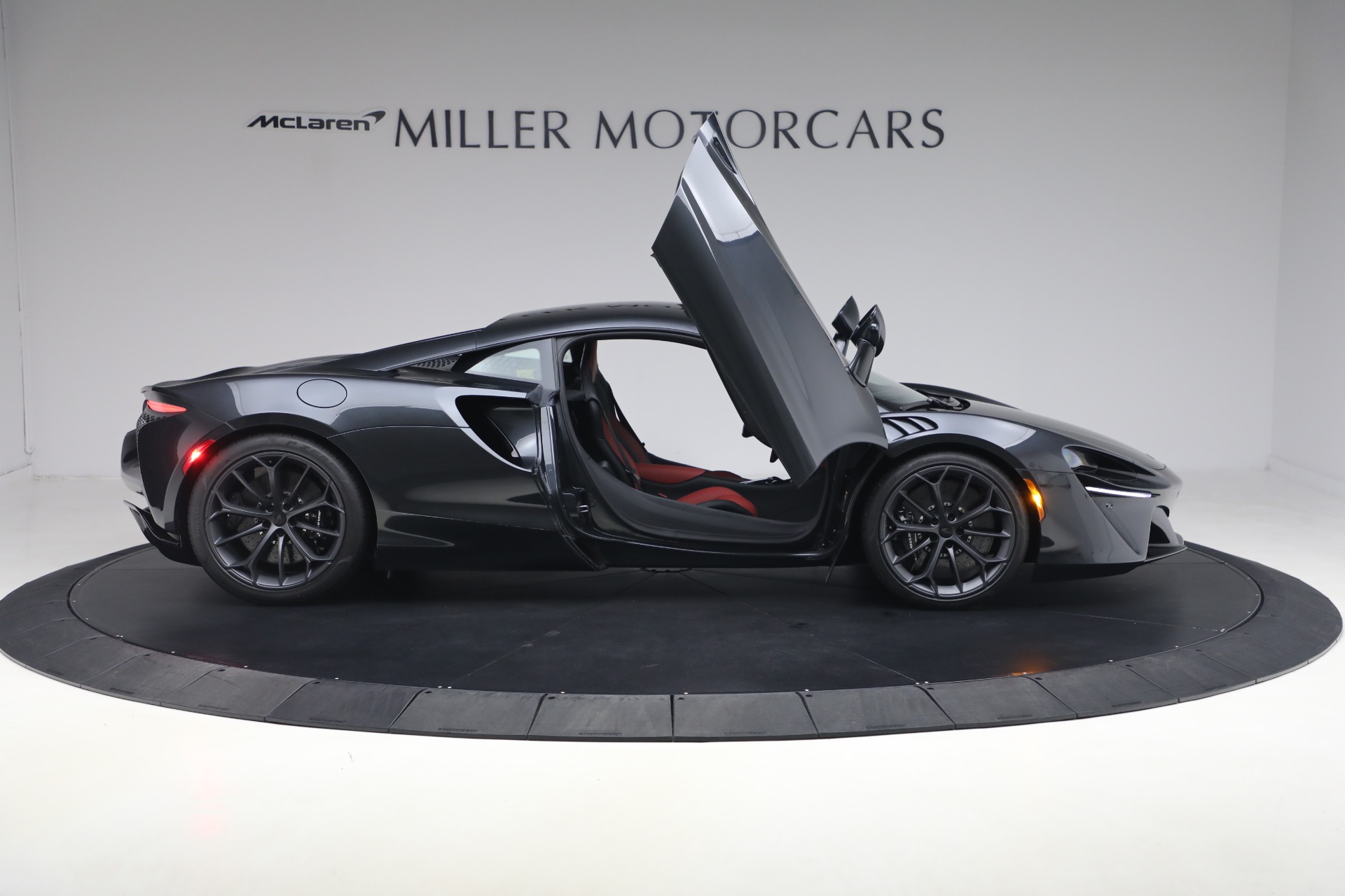 New-2026-McLaren-Artura-TechLux