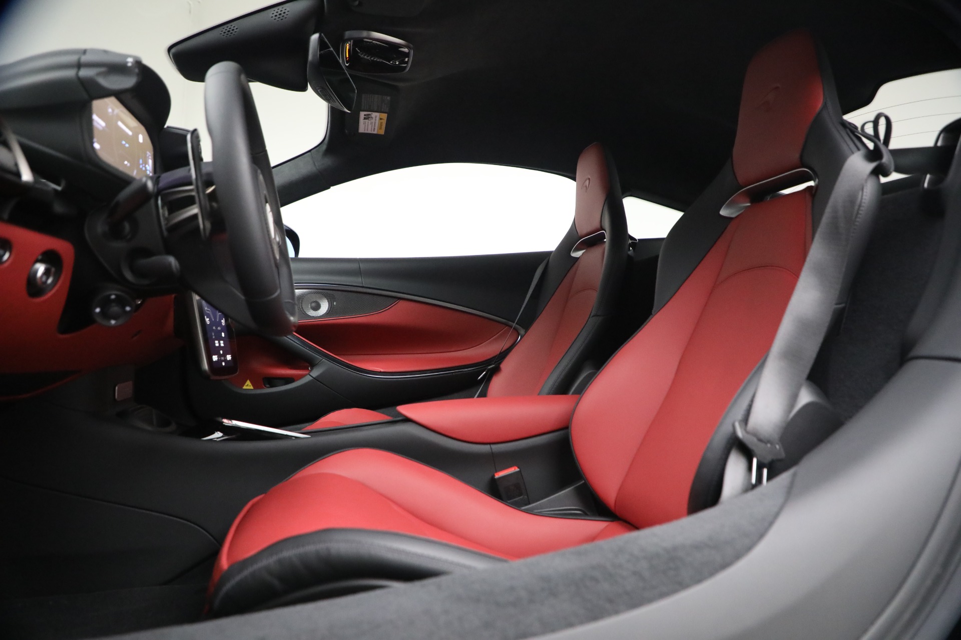 New-2026-McLaren-Artura-TechLux
