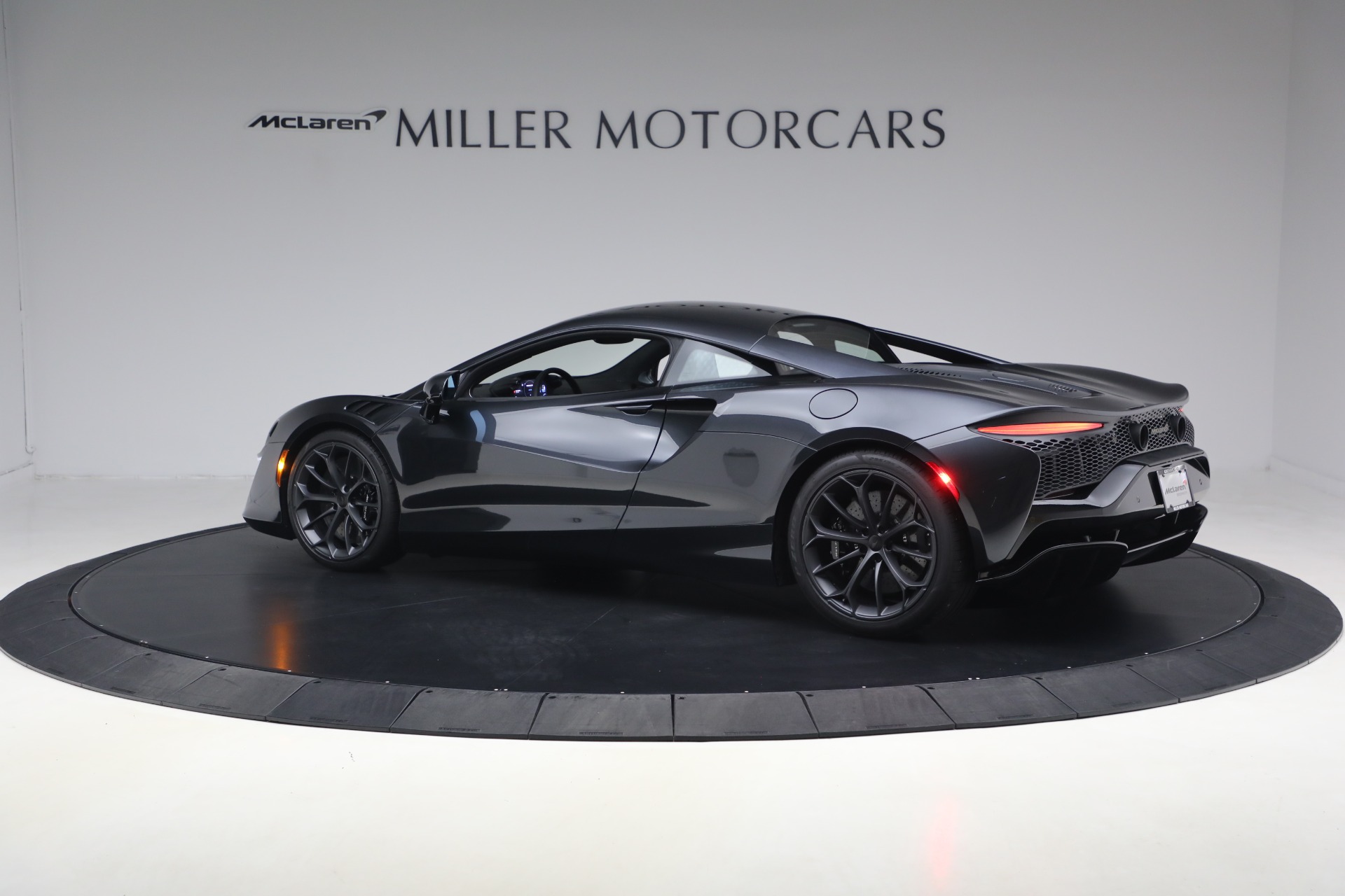 New-2026-McLaren-Artura-TechLux