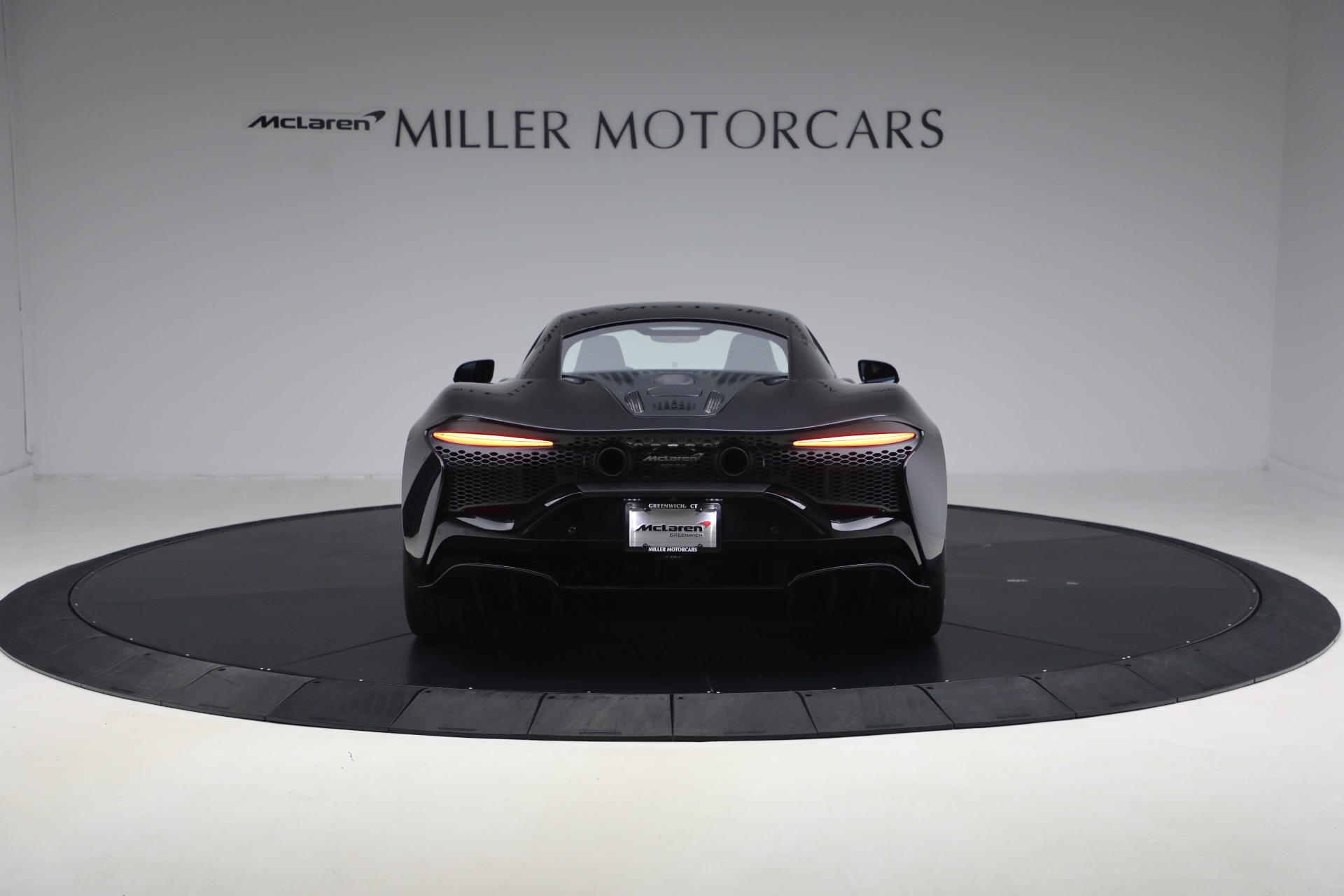 New-2026-McLaren-Artura-TechLux