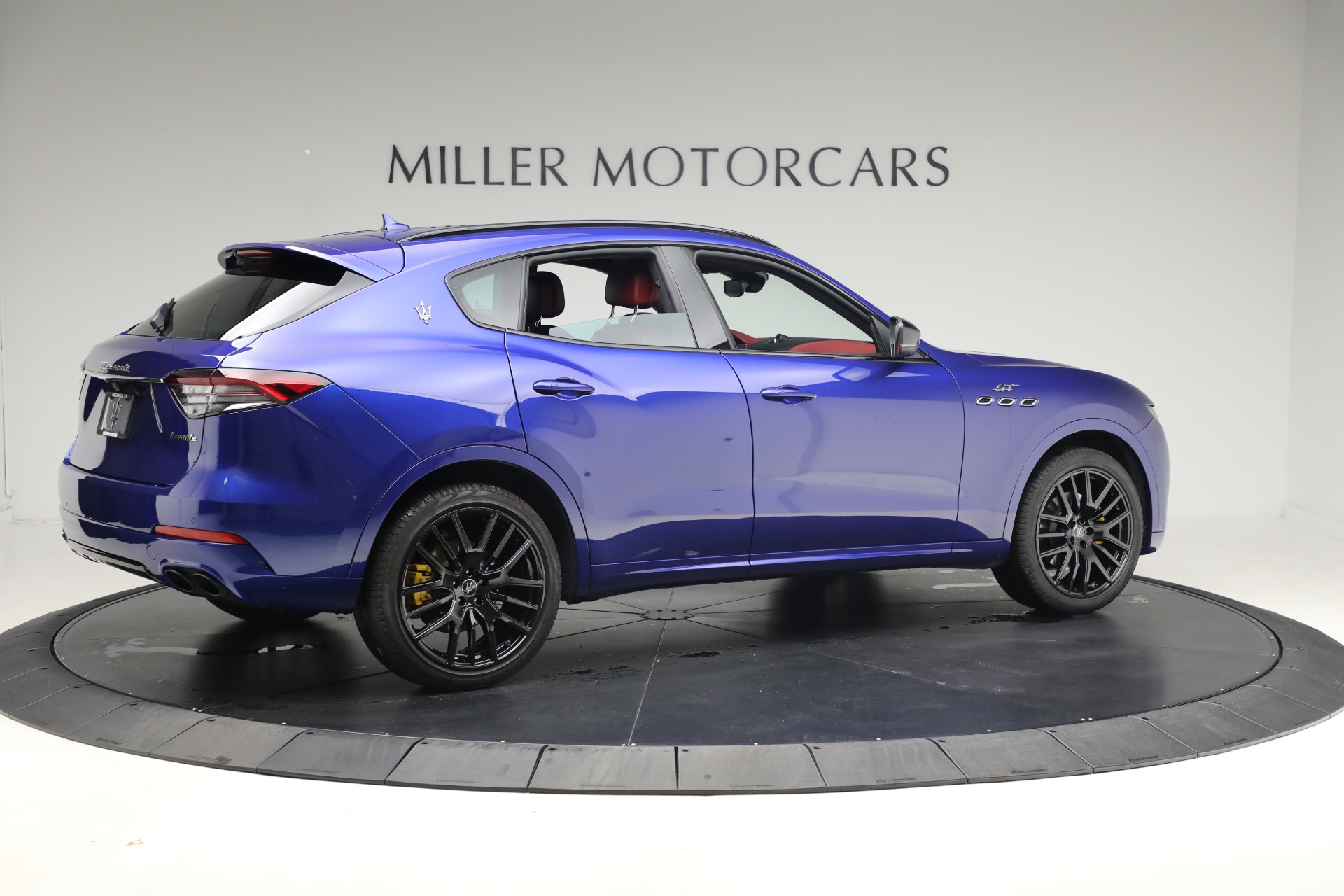 Used-2022-Maserati-Levante-GT