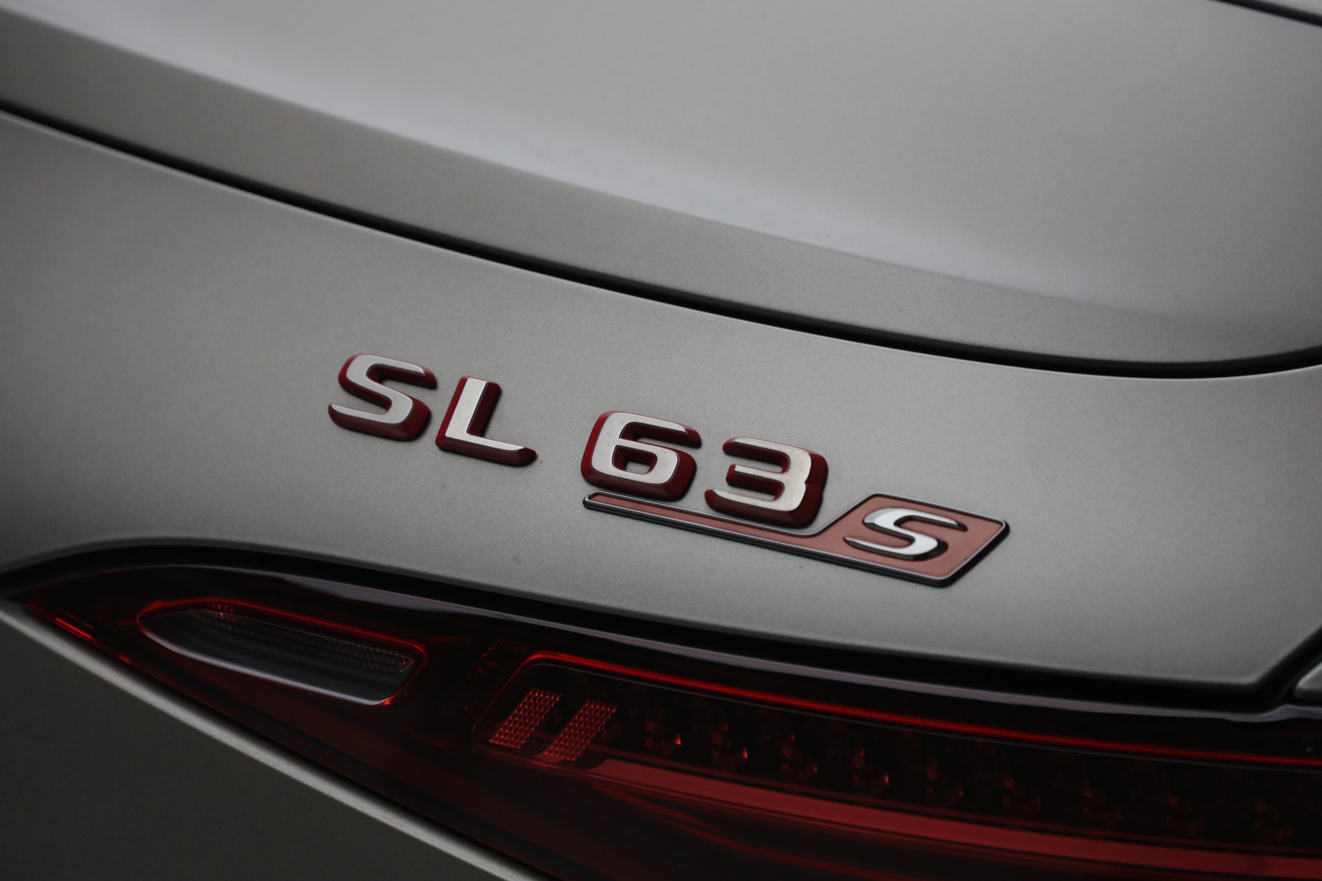 Used-2025-Mercedes-Benz-SL-Class-AMG-SL-63-S-E-Performance