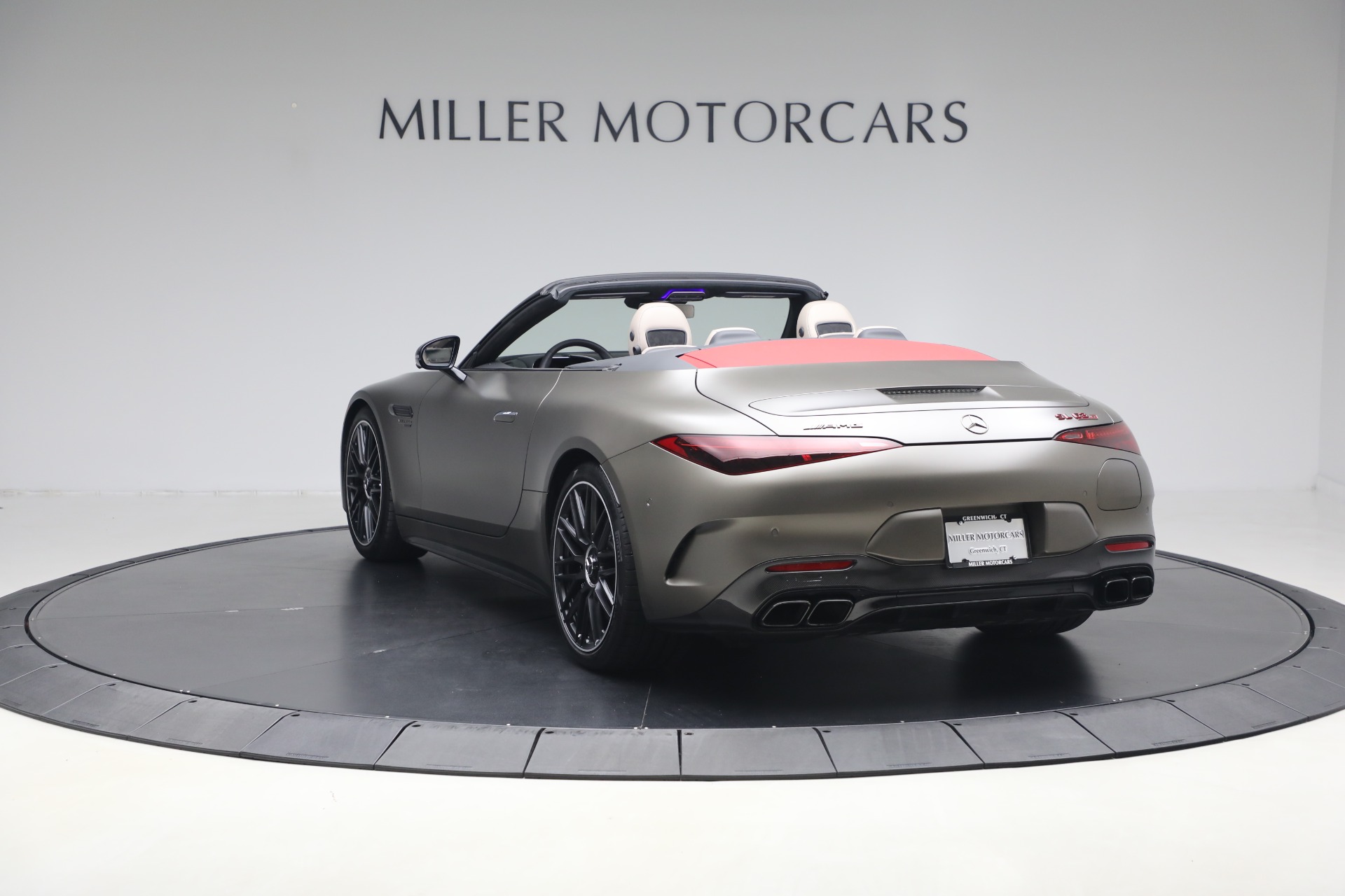 Used-2025-Mercedes-Benz-SL-Class-AMG-SL-63-S-E-Performance