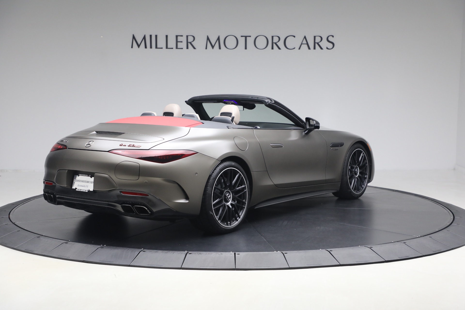 Used-2025-Mercedes-Benz-SL-Class-AMG-SL-63-S-E-Performance