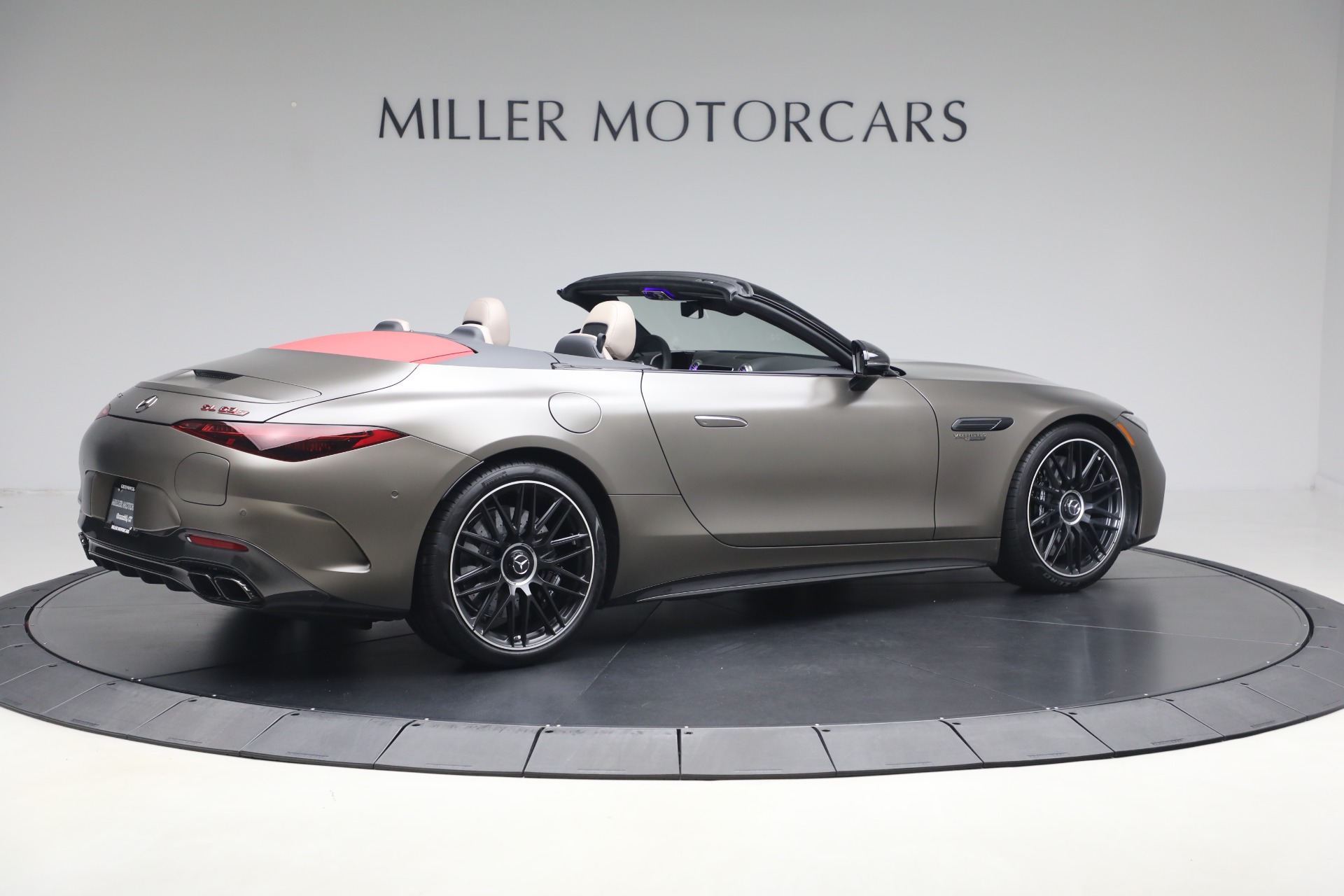 Used-2025-Mercedes-Benz-SL-Class-AMG-SL-63-S-E-Performance