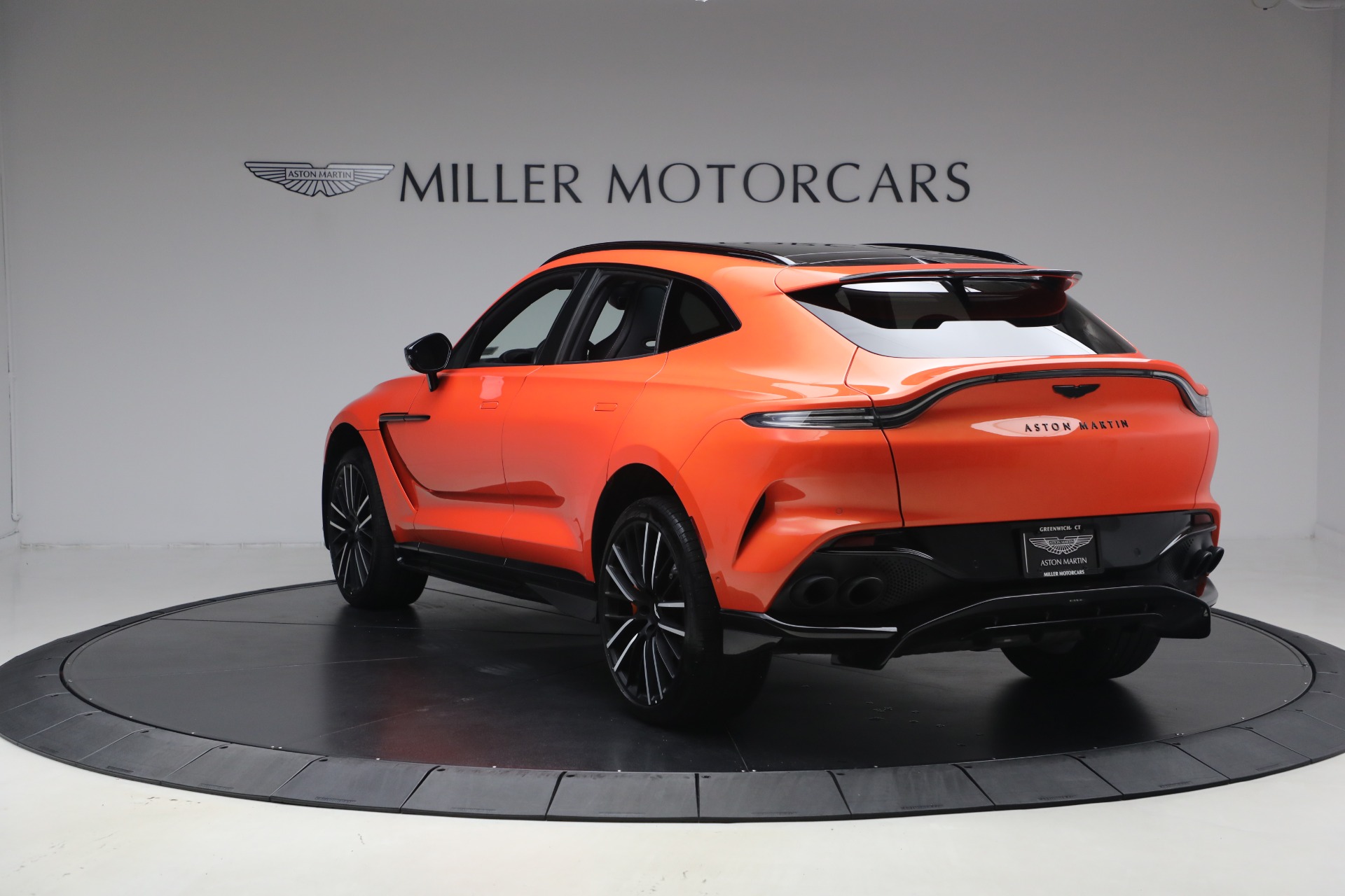 Used-2023-Aston-Martin-DBX-707