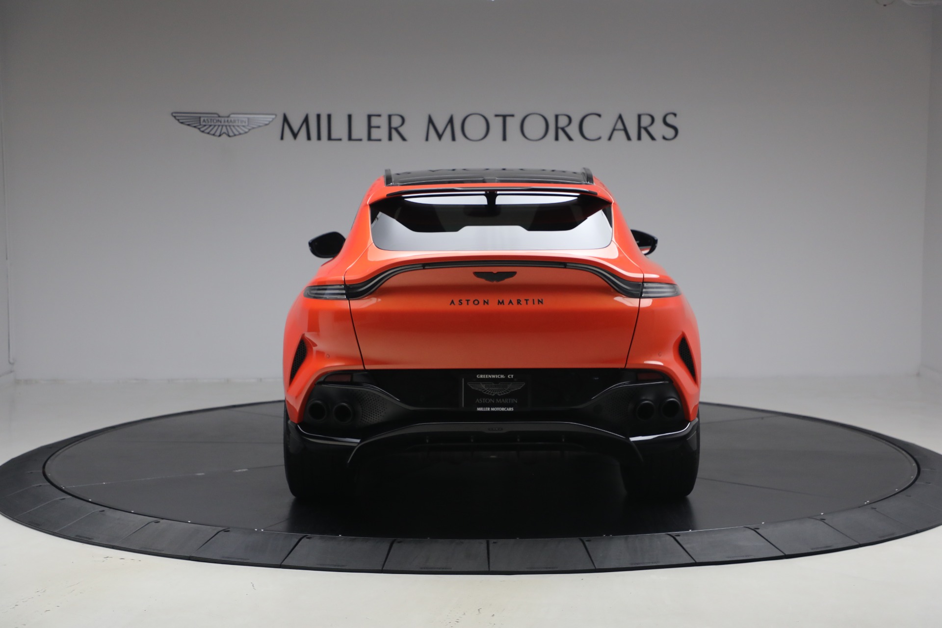 Used-2023-Aston-Martin-DBX-707