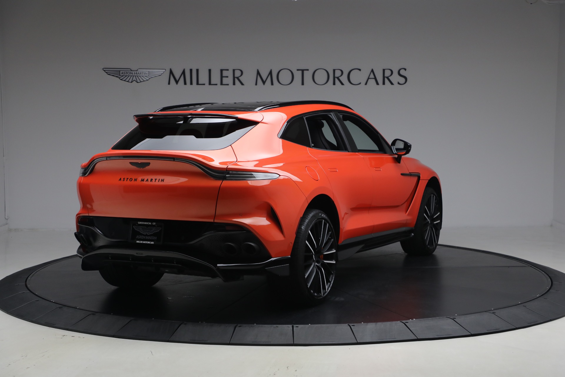 Used-2023-Aston-Martin-DBX-707