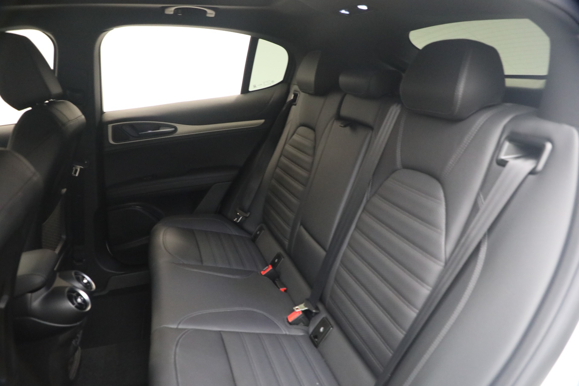 New-2025-Alfa-Romeo-Stelvio