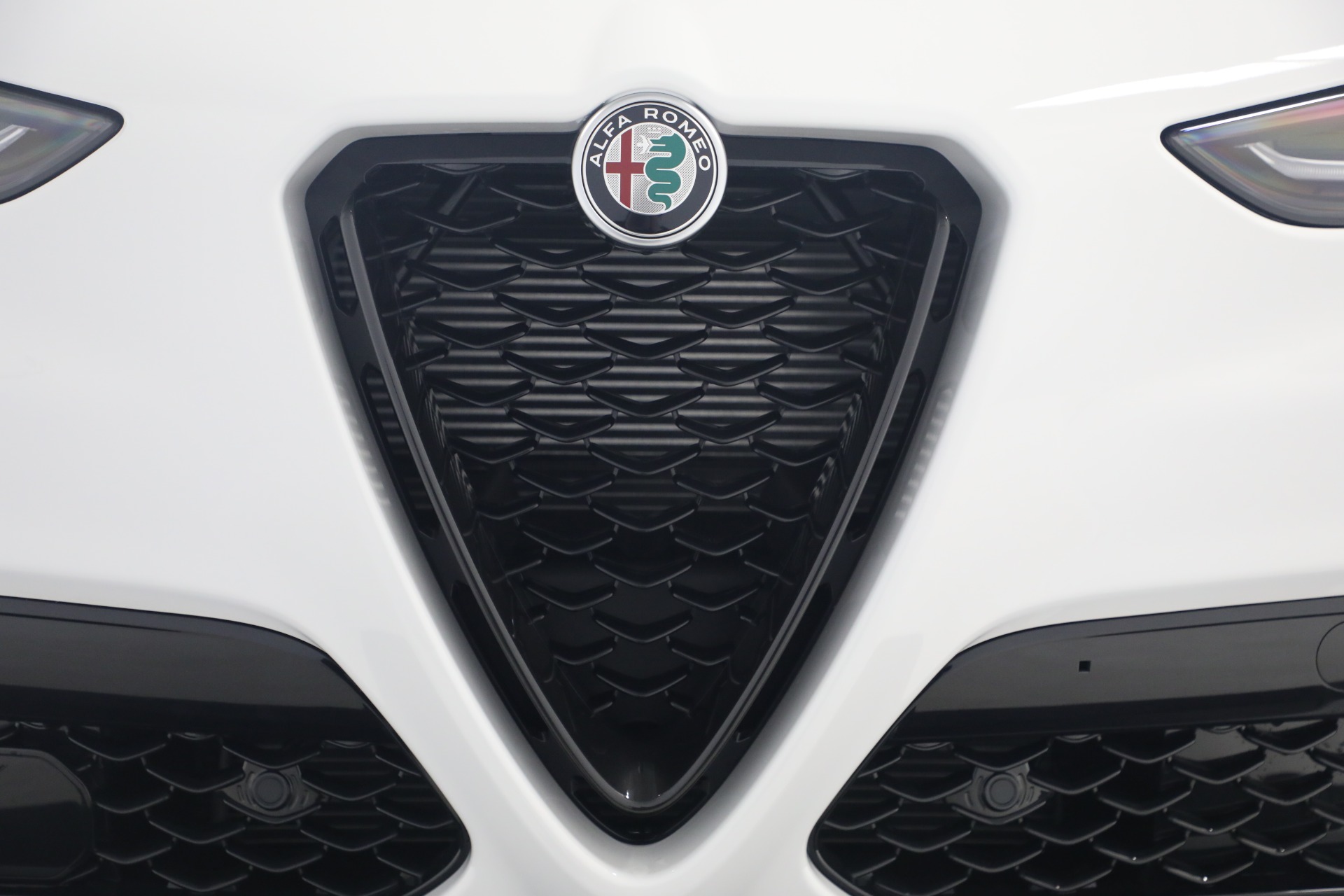 New-2025-Alfa-Romeo-Stelvio
