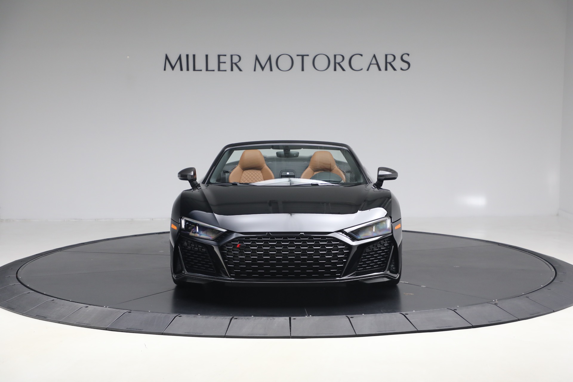 Used-2023-Audi-R8-52-quattro-V10-perform-Spyder